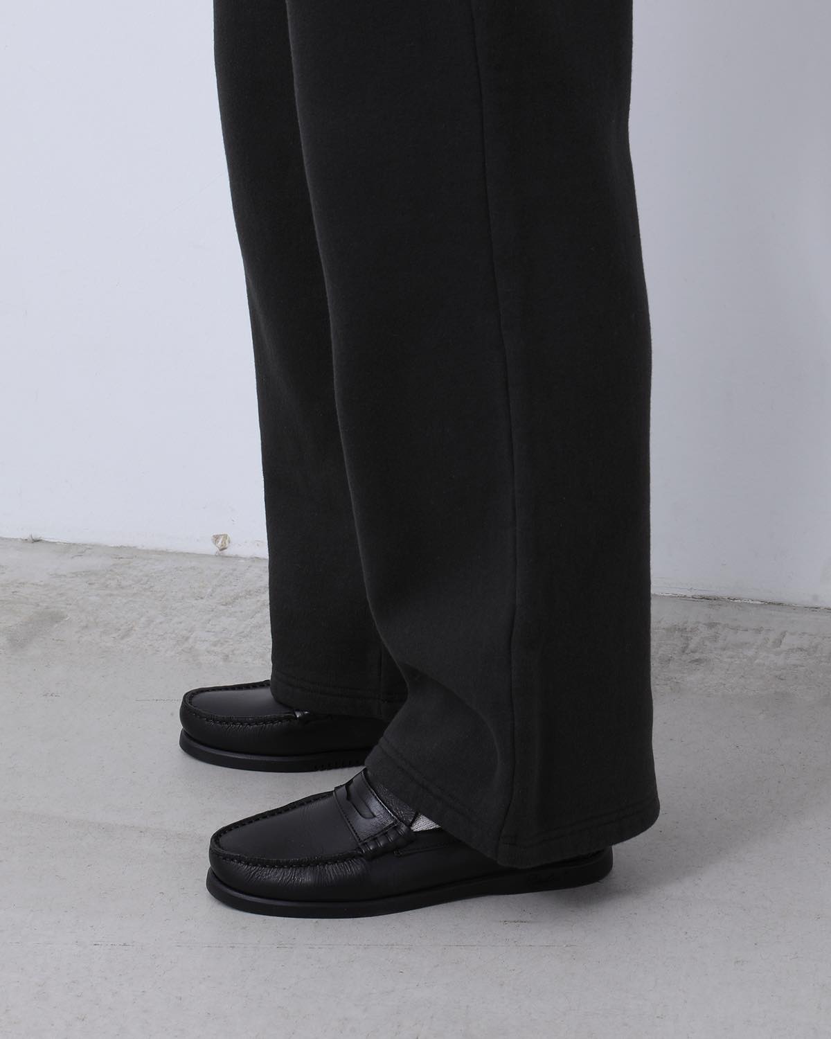 COZY FIT SWEAT PANTS