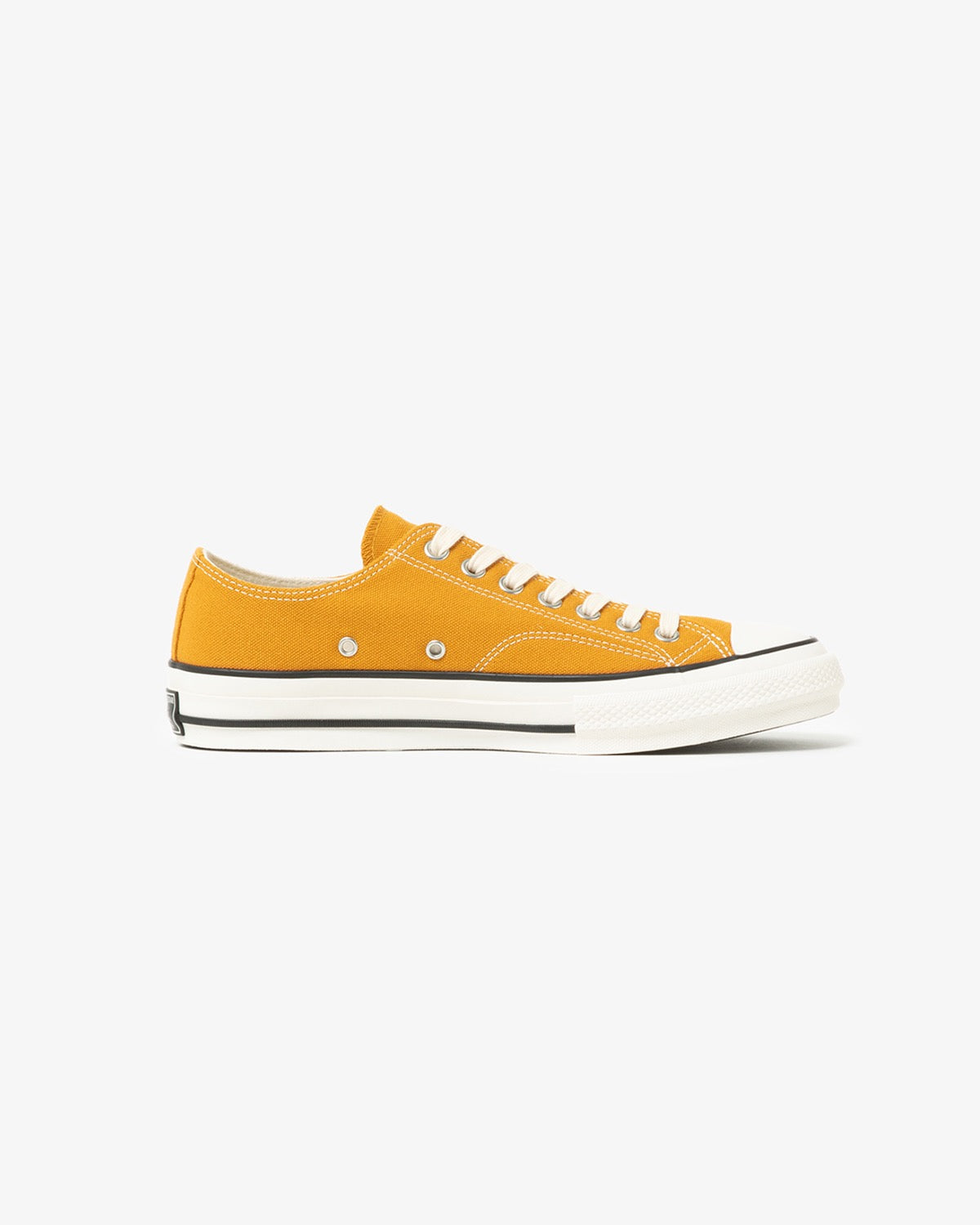 CHUCK TAYLOR CANVAS OX (WOMEN'S)