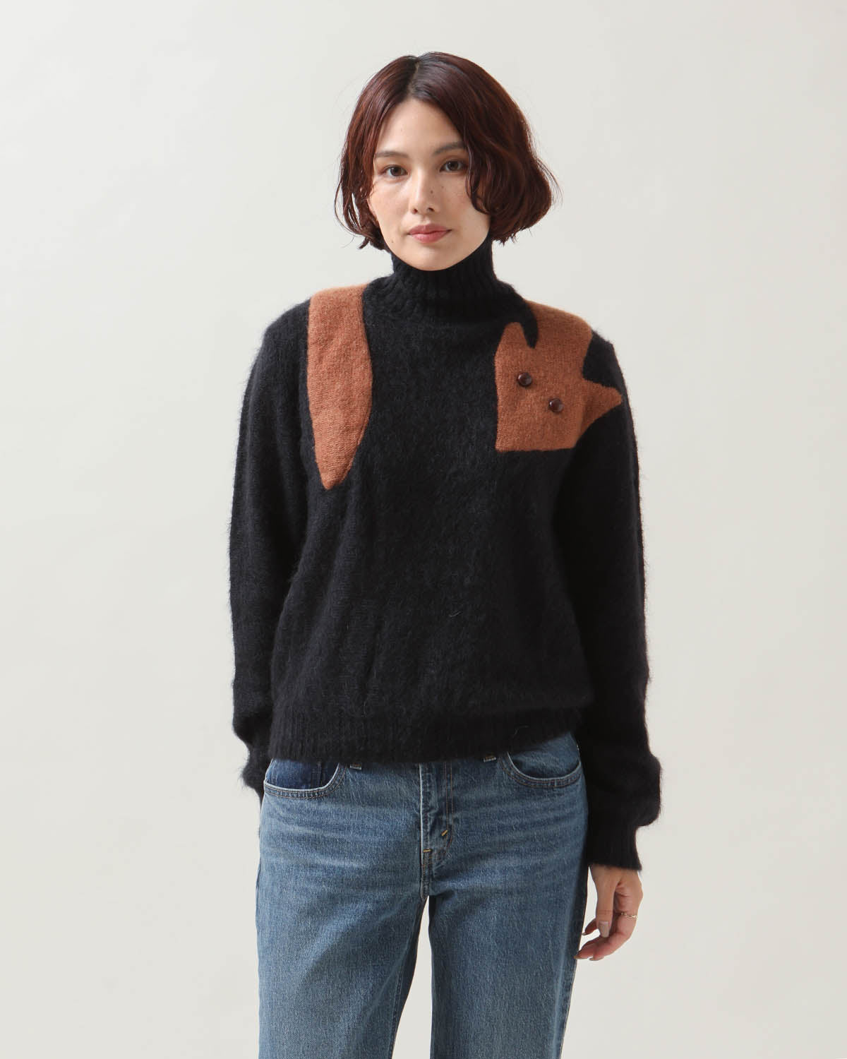 VOLPE TURTLE NECK SWEATER