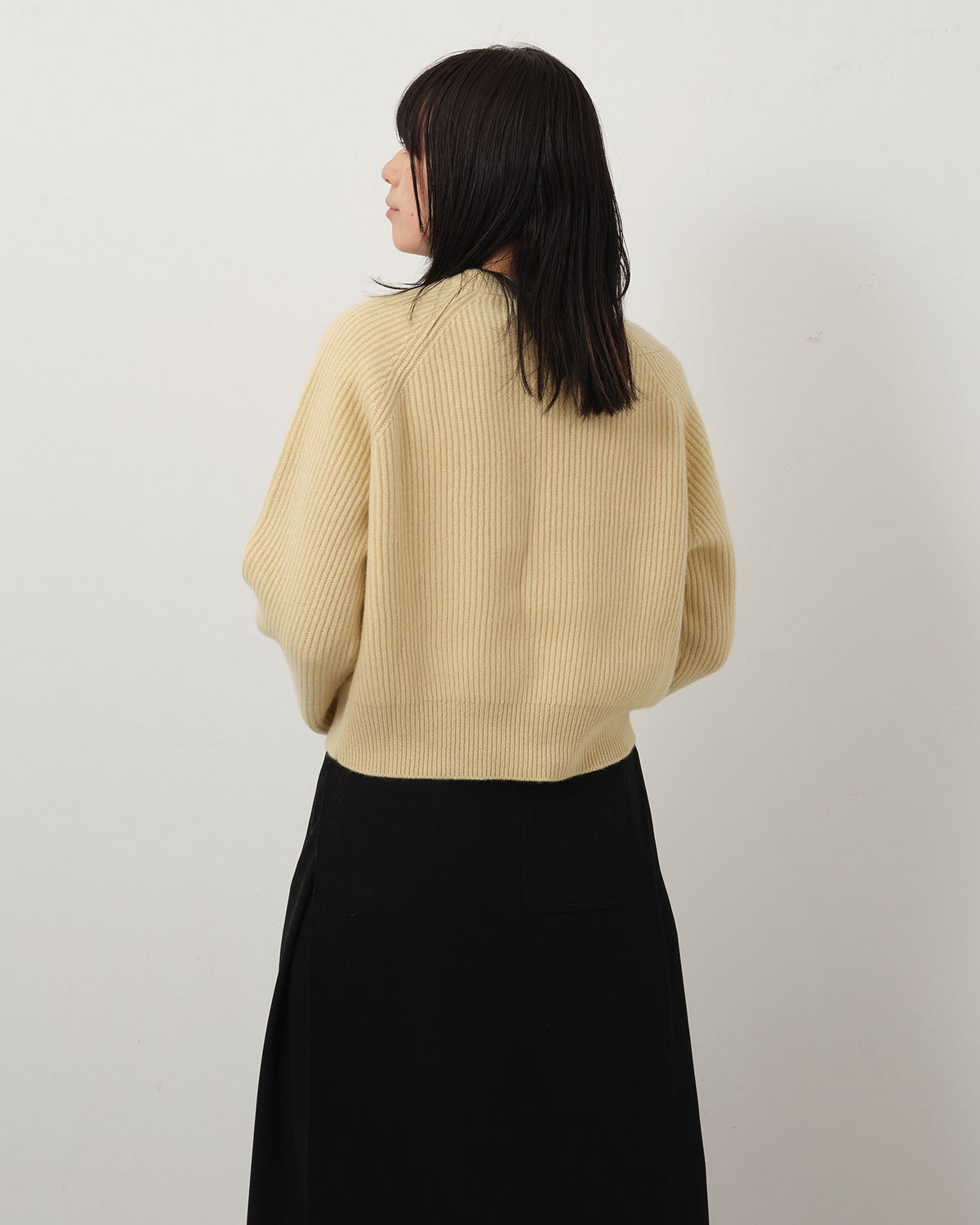 RIBBED CASHMERE CROPPED SWEATER