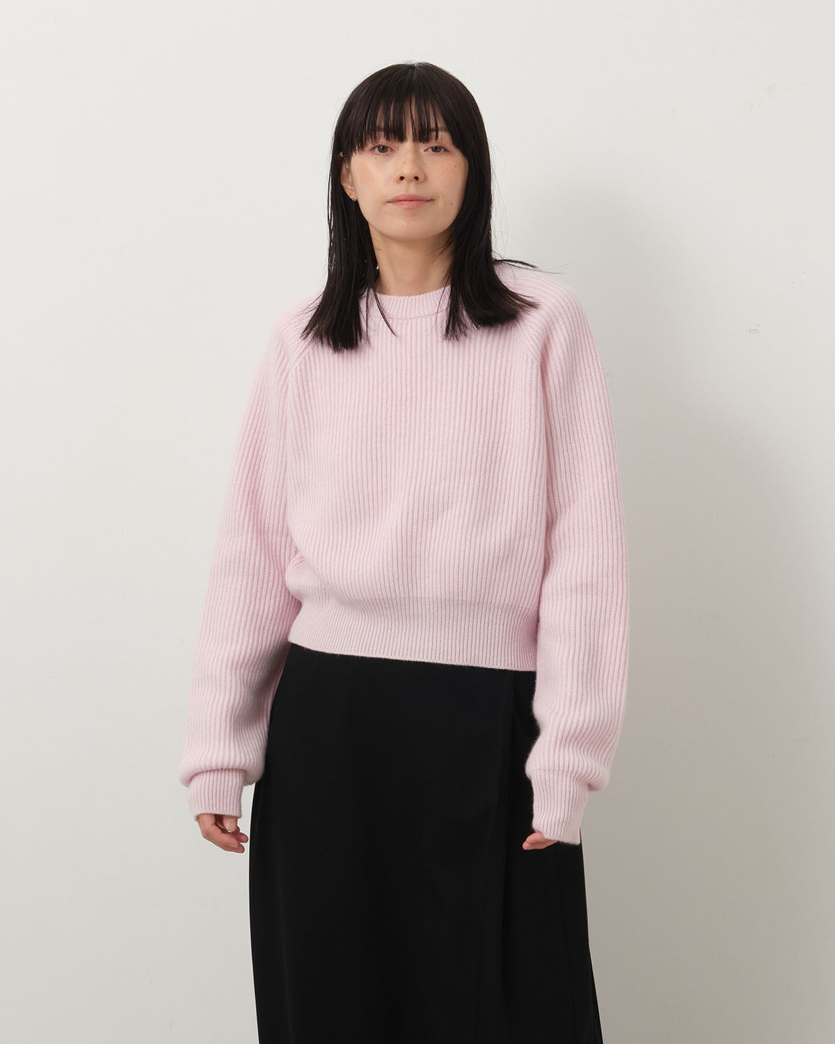 RIBBED CASHMERE CROPPED SWEATER