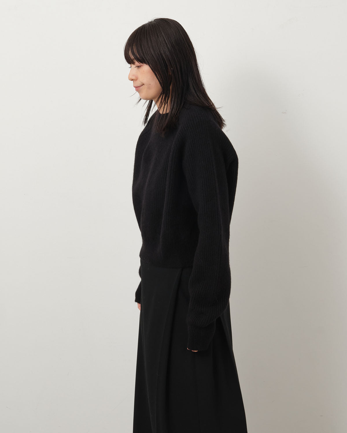 RIBBED CASHMERE CROPPED SWEATER