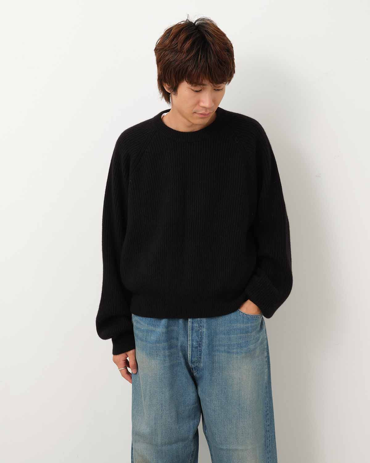 RIBBED CASHMERE CROPPED SWEATER