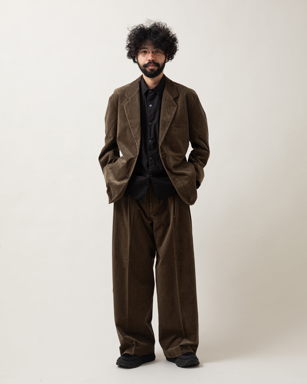 DOUBLE PLEATED CORDUROY PANTS