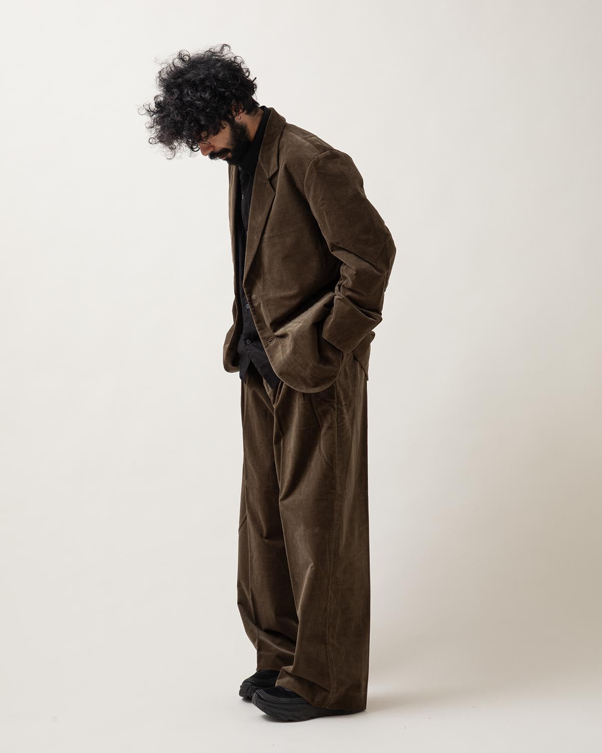 DOUBLE PLEATED CORDUROY PANTS