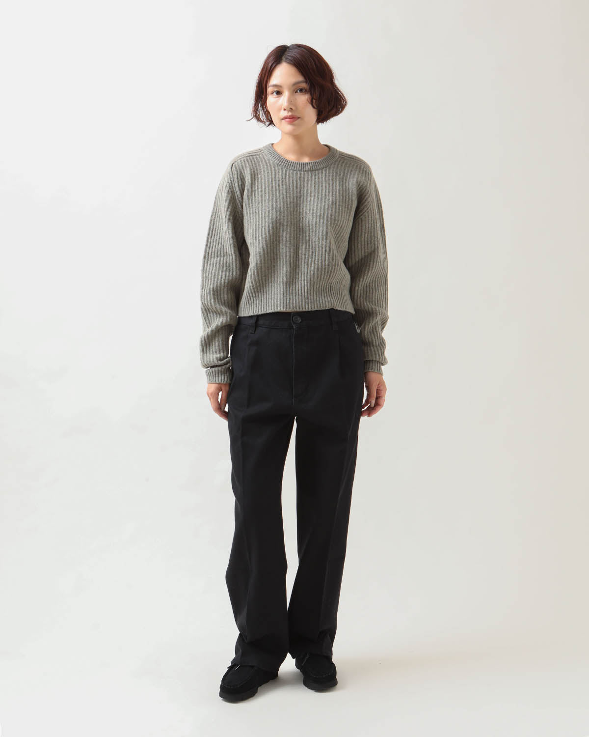 BLACK DENIM PLEATED TROUSERS