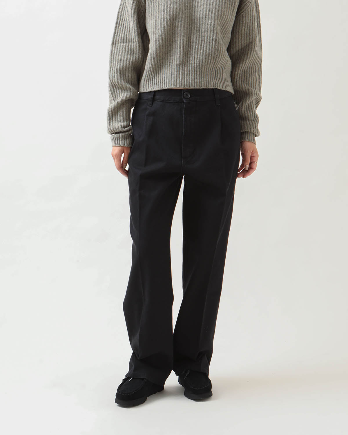 BLACK DENIM PLEATED TROUSERS