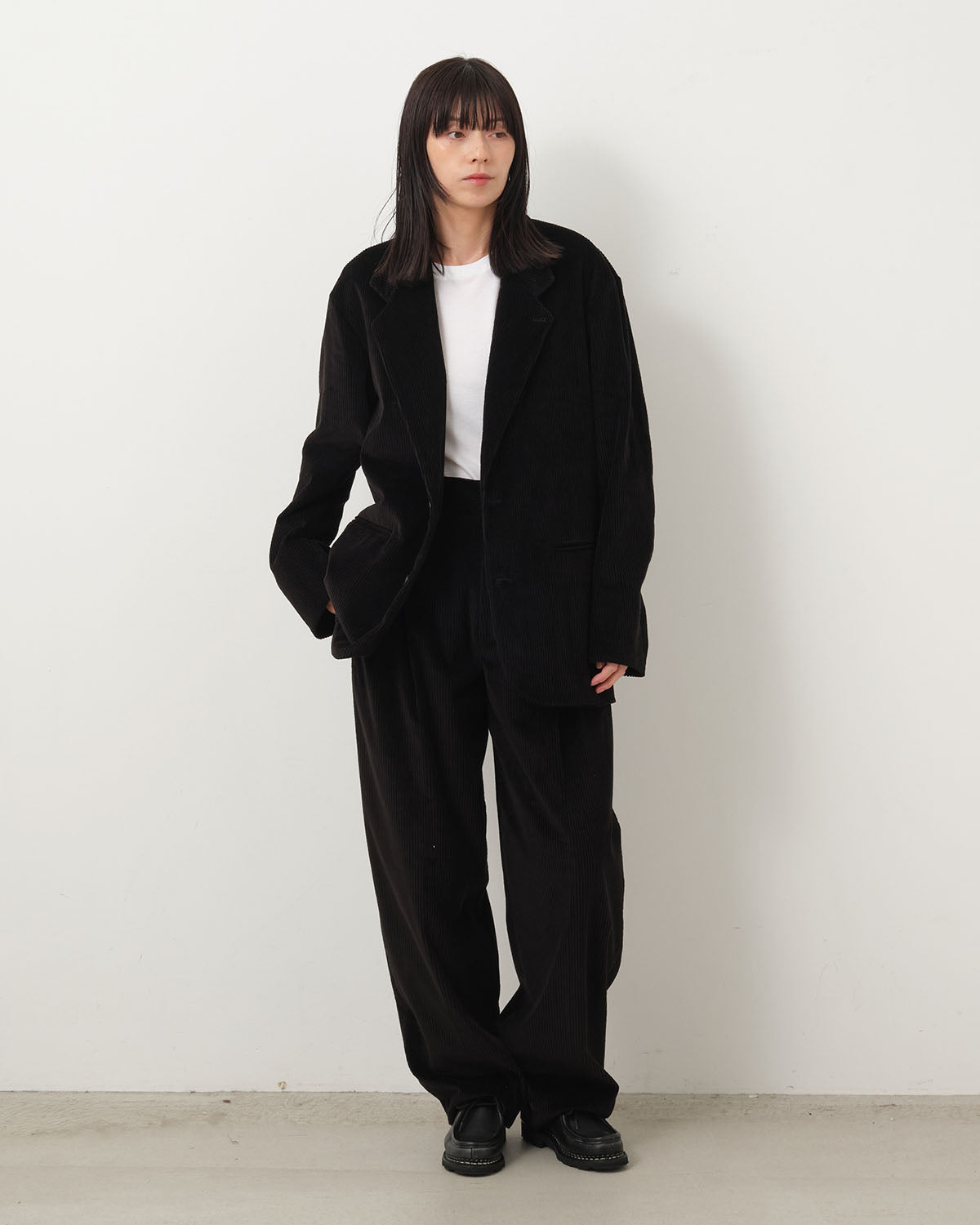 DOUBLE PLEATED WIDE PANTS