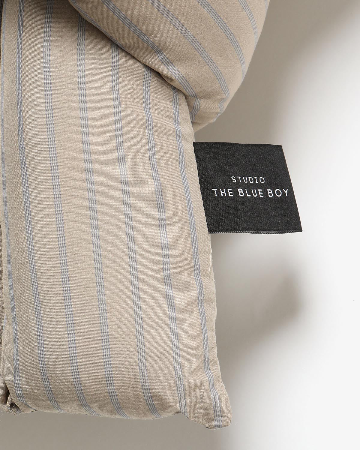 STUDIO THE BLUE BOY MUSUBI CUSHION