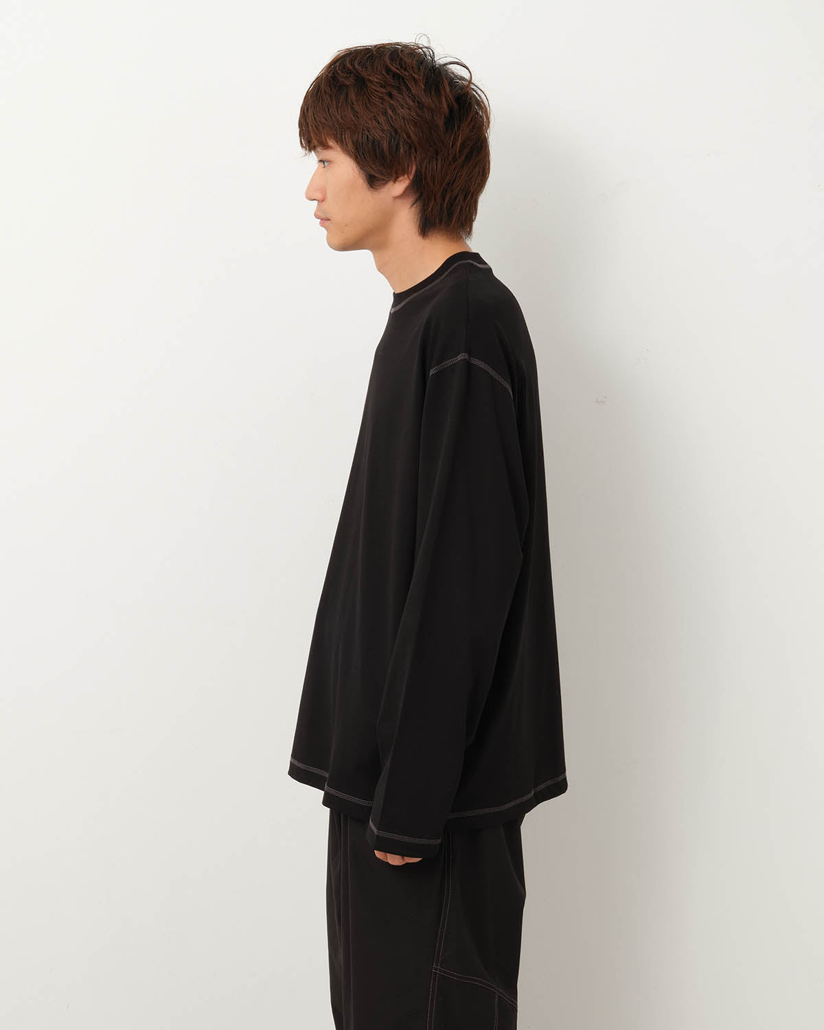 STANDARD L/S T-SHIRT