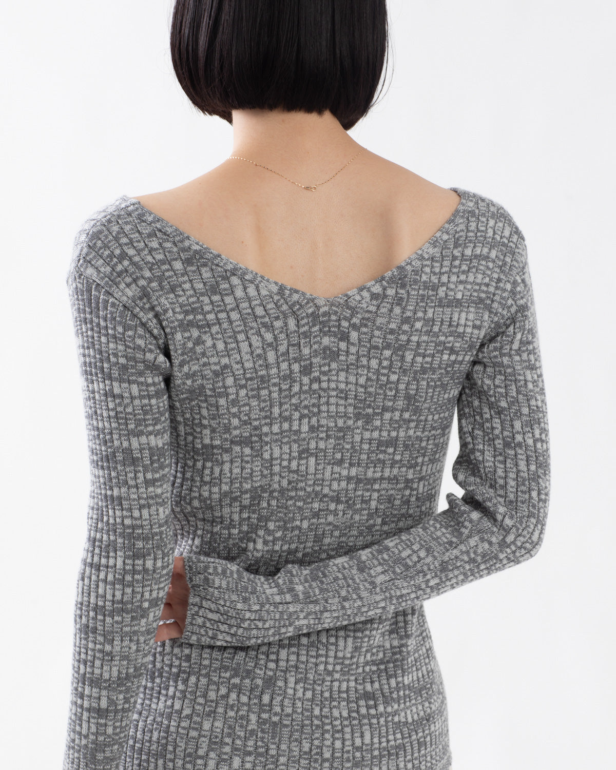 V-NECK MELANGE KNIT