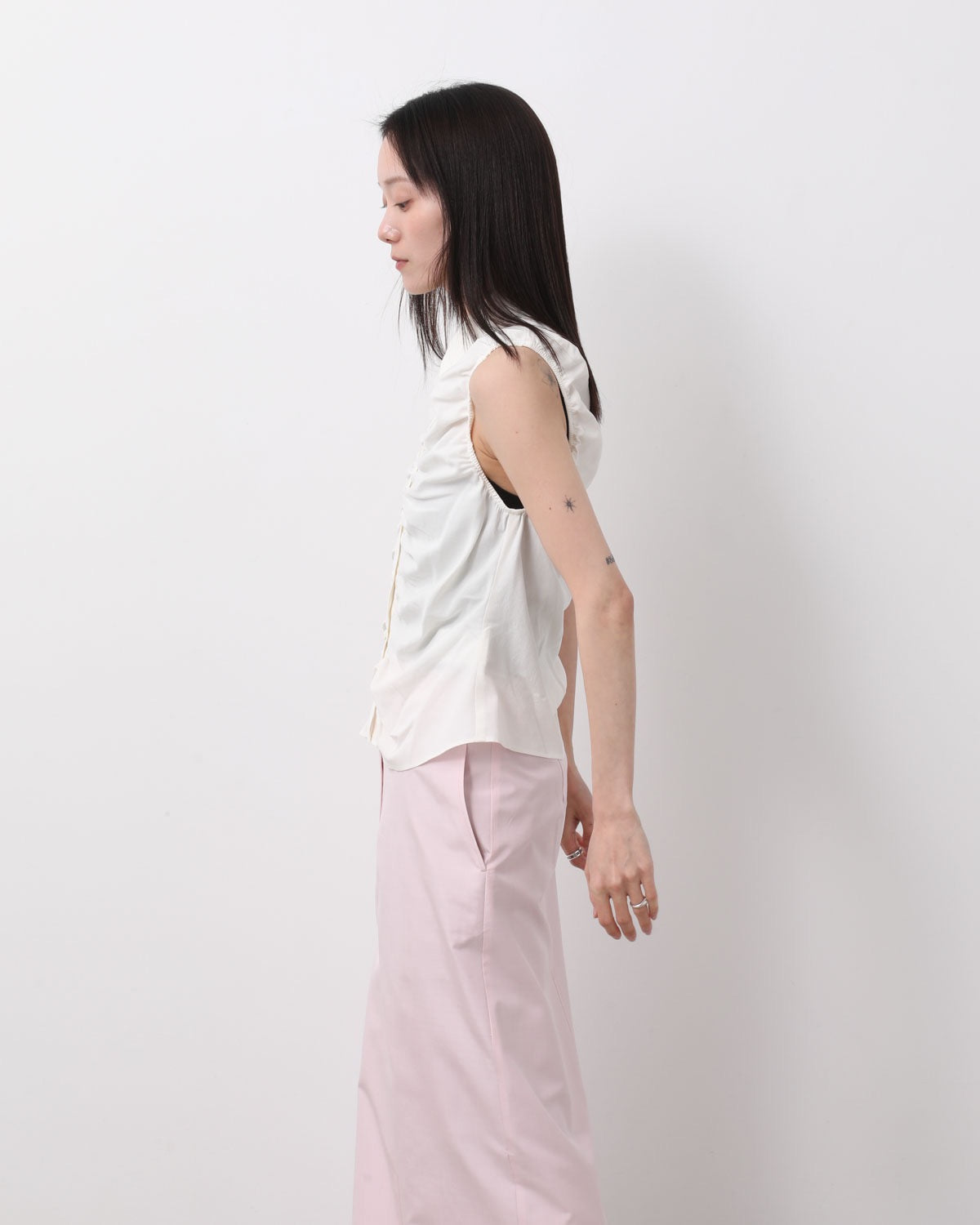 SILK NIDOM SLEEVELESS GATHER SHIRT
