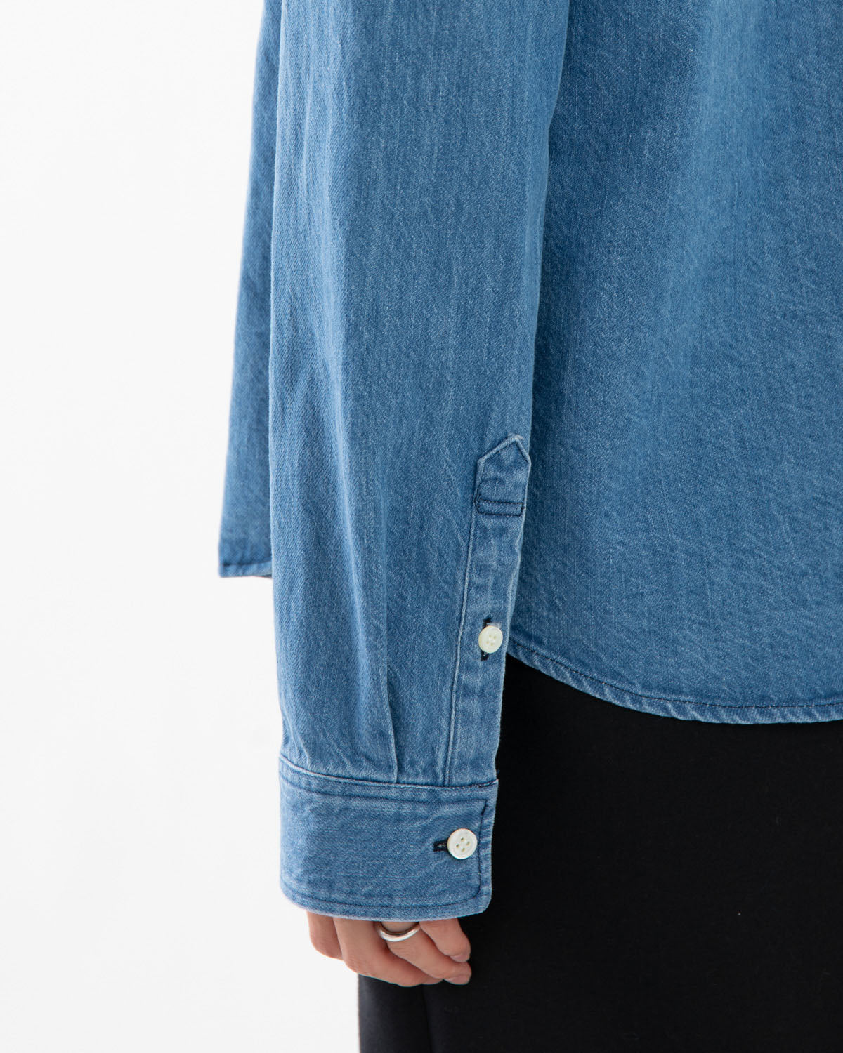 DENIM W POCKET OPEN COLLAR SHIRT