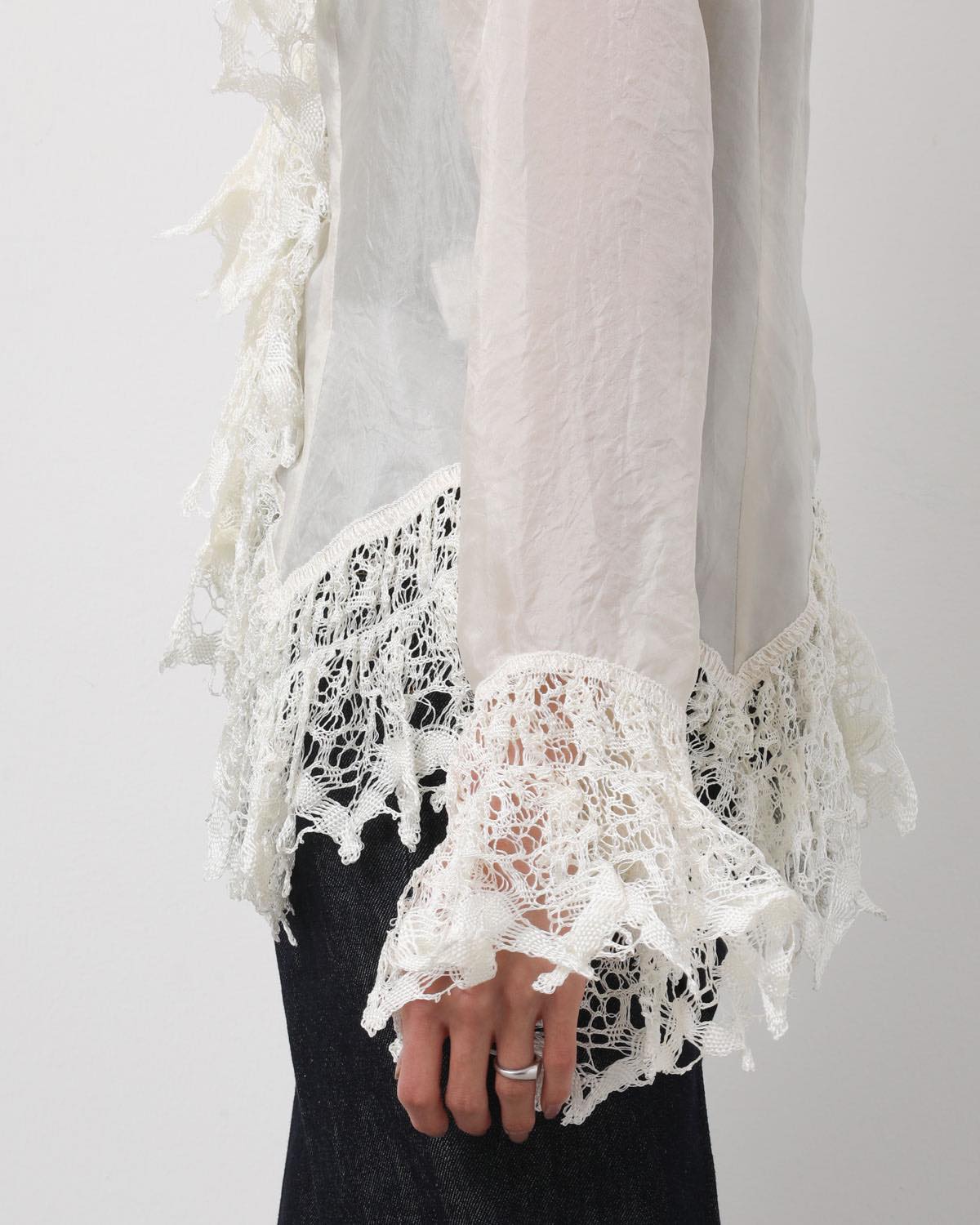 ORIGINAL TORSION LACE BLOUSE