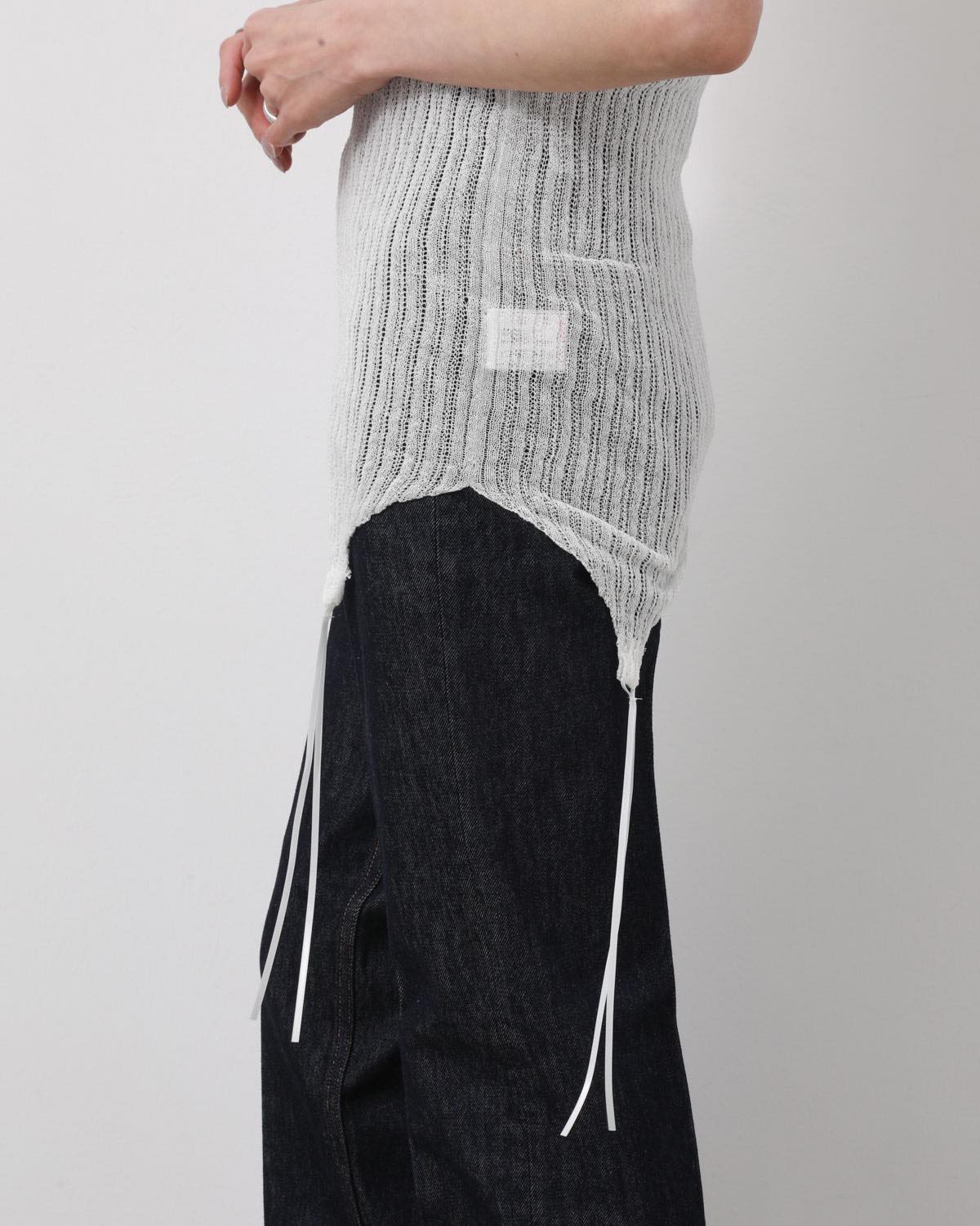 WHOLEGARMENT LACE CAMISOLE