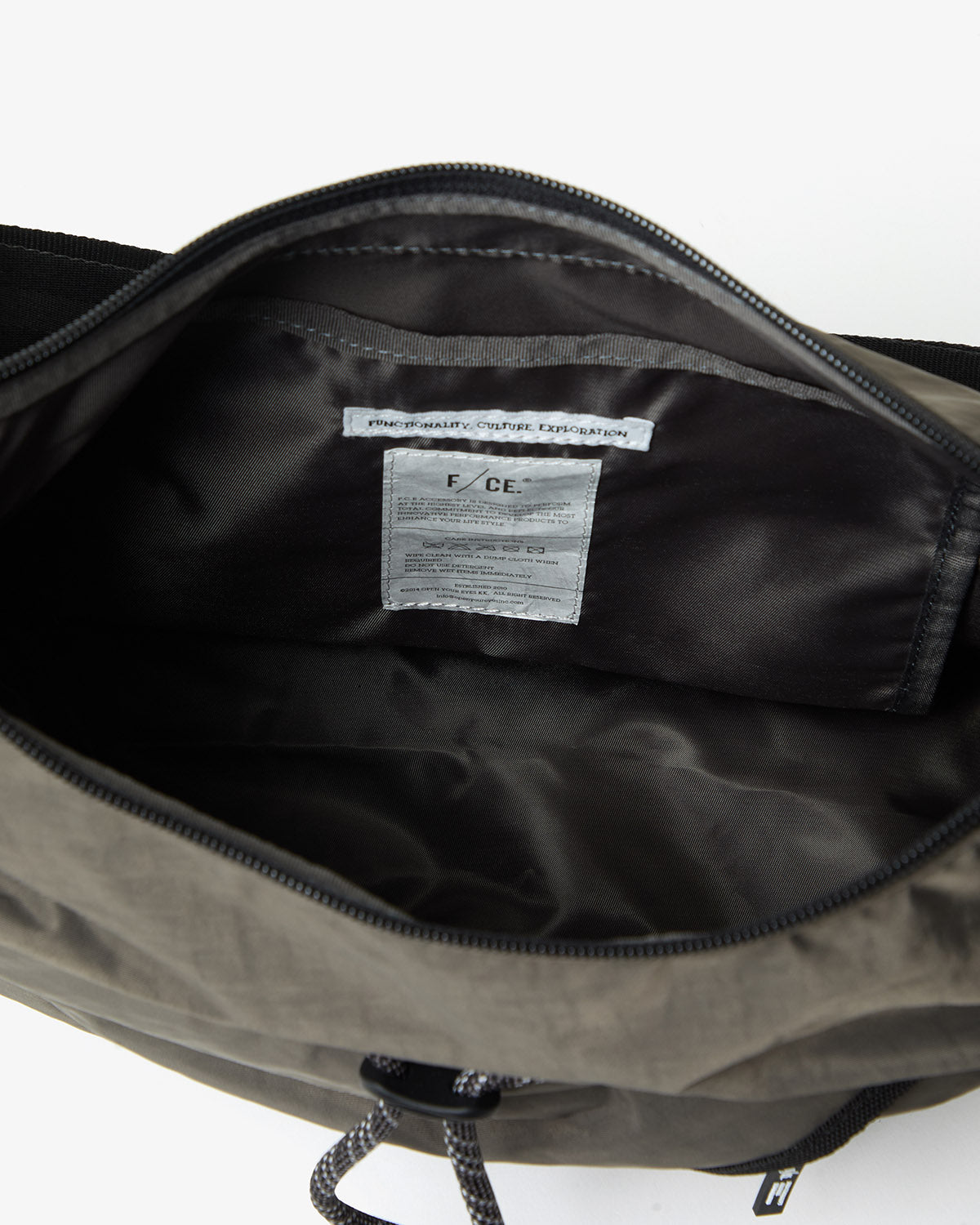TEXTURED TWILL 2WAY SHOULDER TOTE