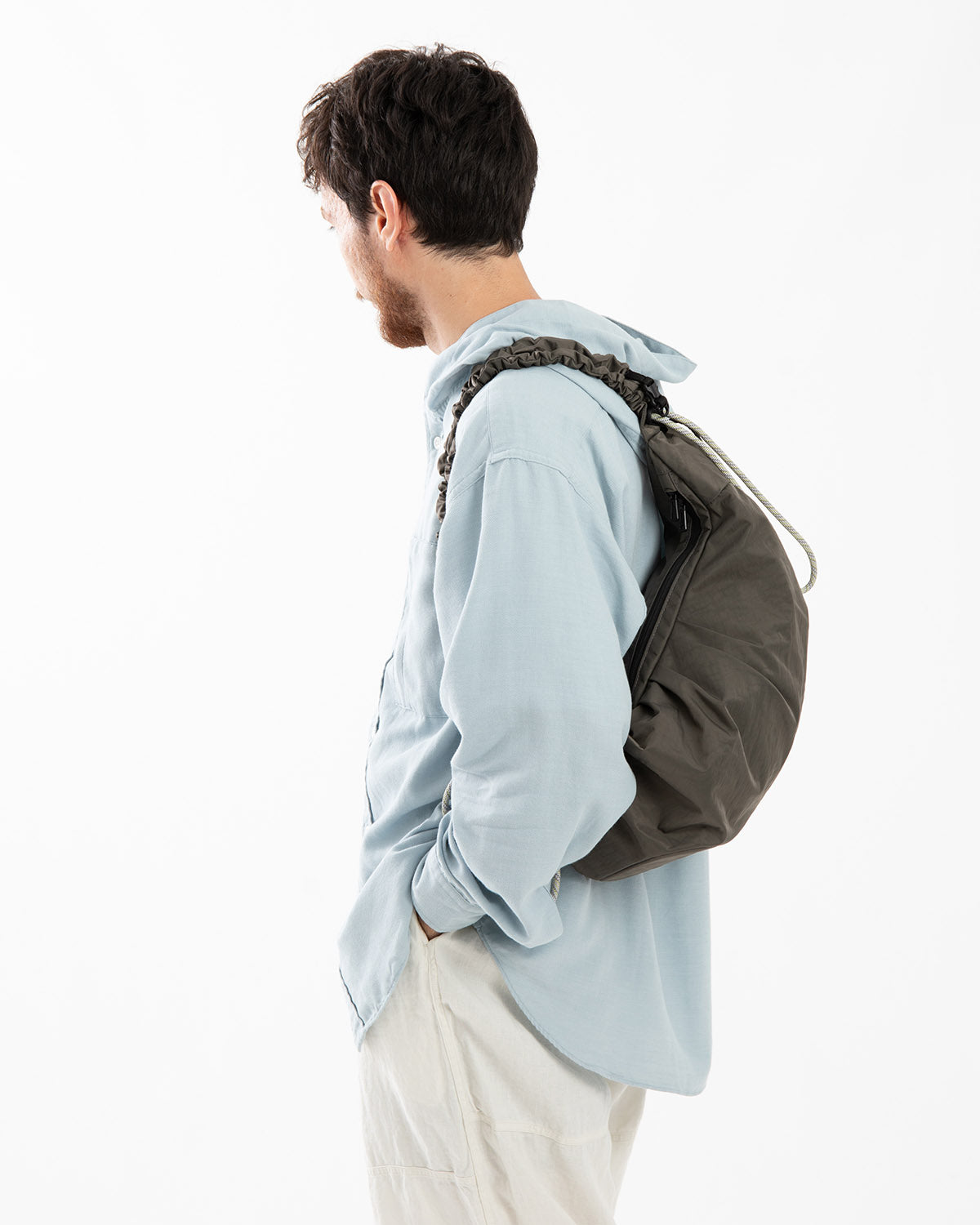 TEXTURED TWILL BODY BAG