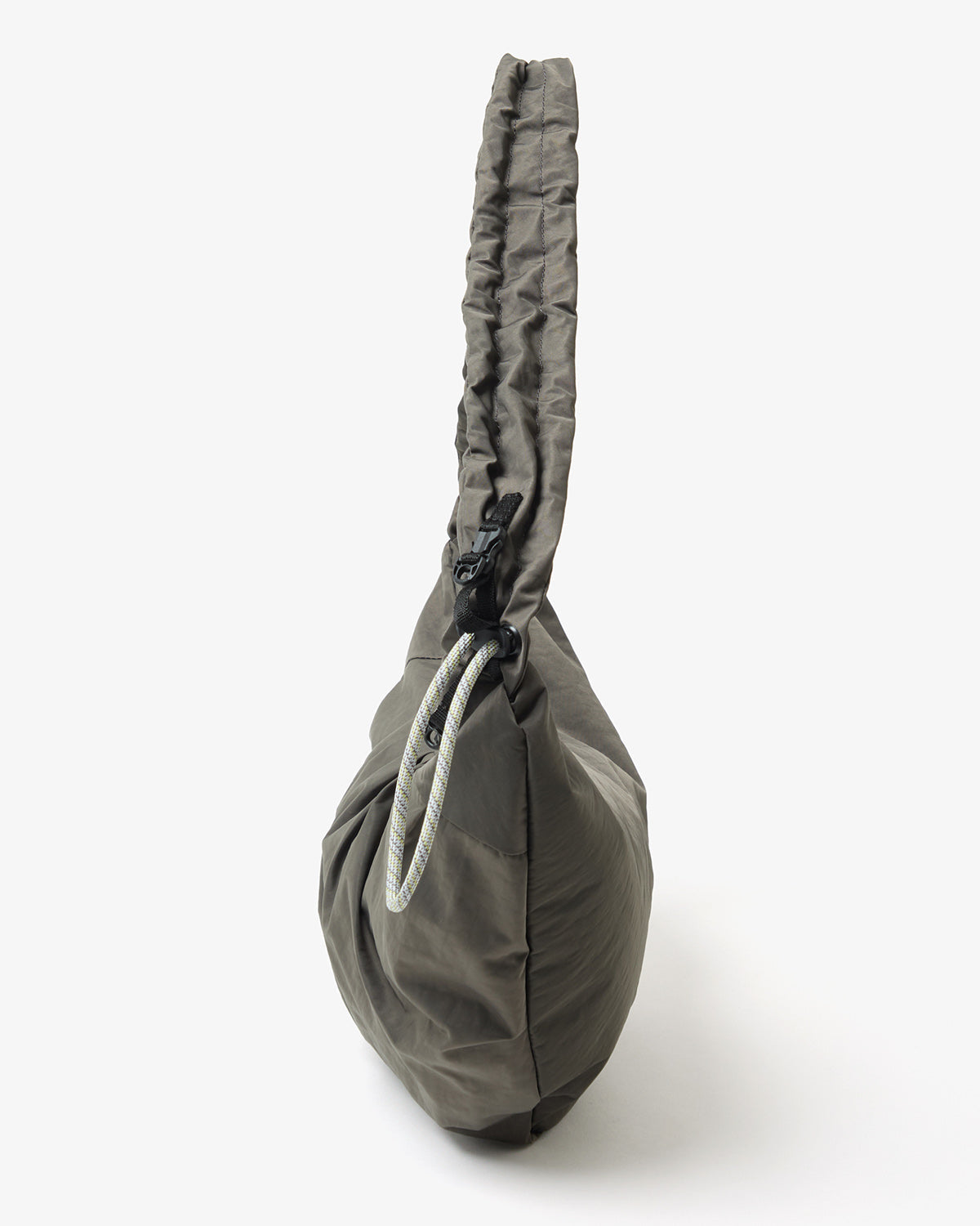 TEXTURED TWILL BODY BAG