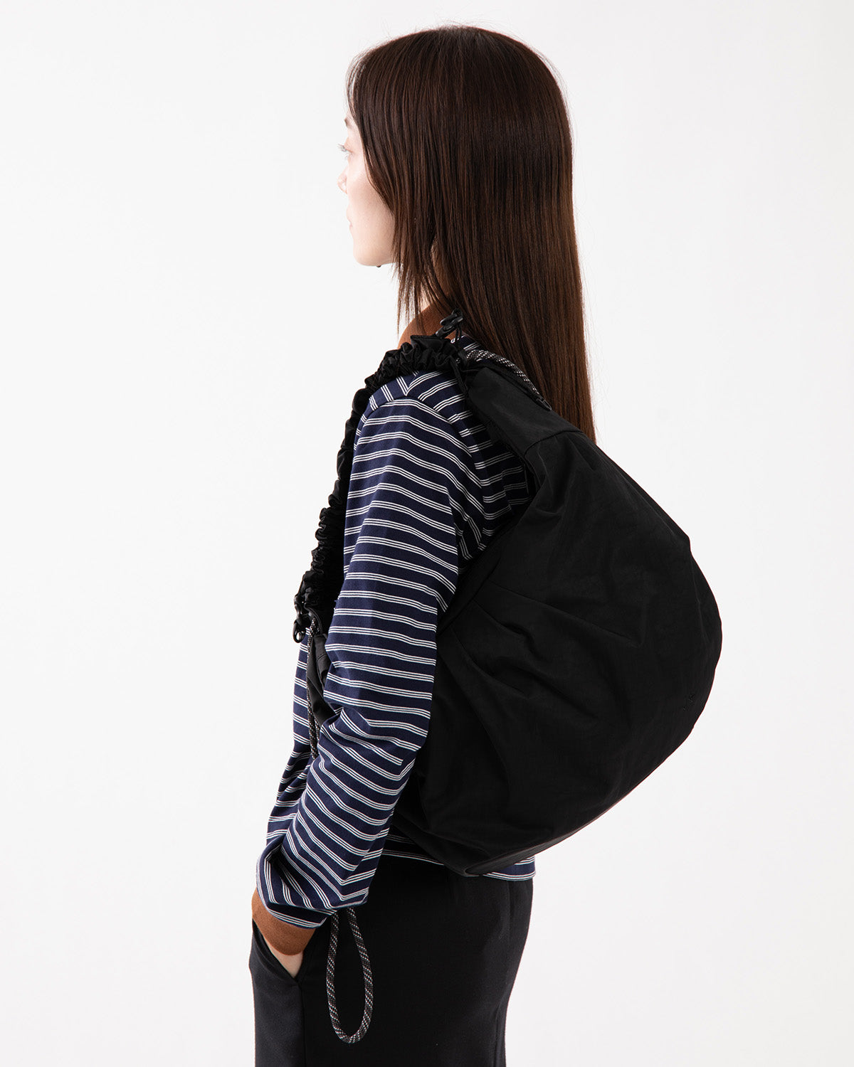 TEXTURED TWILL BODY BAG