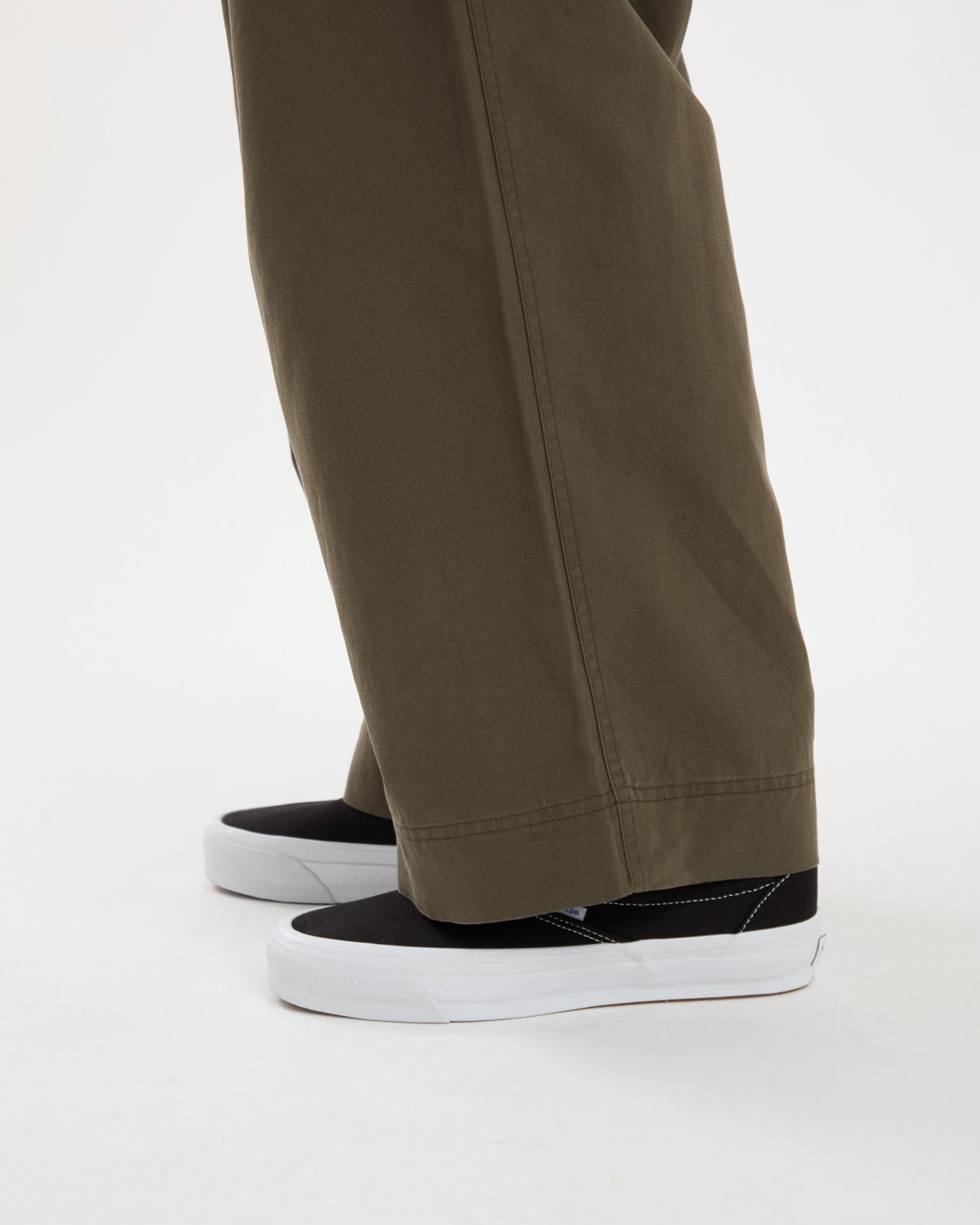 EASY FIT TROUSER