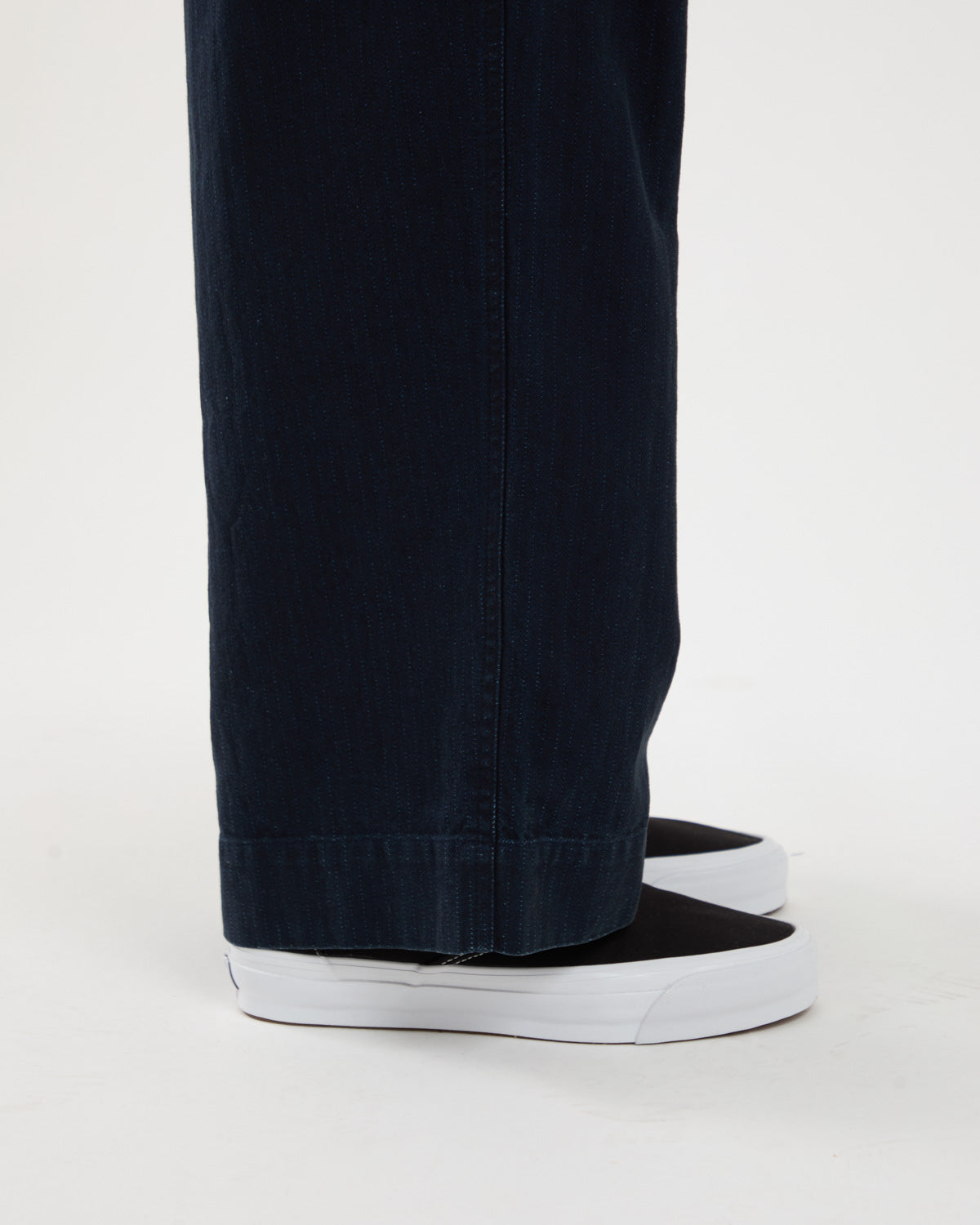 EASY FIT TROUSER
