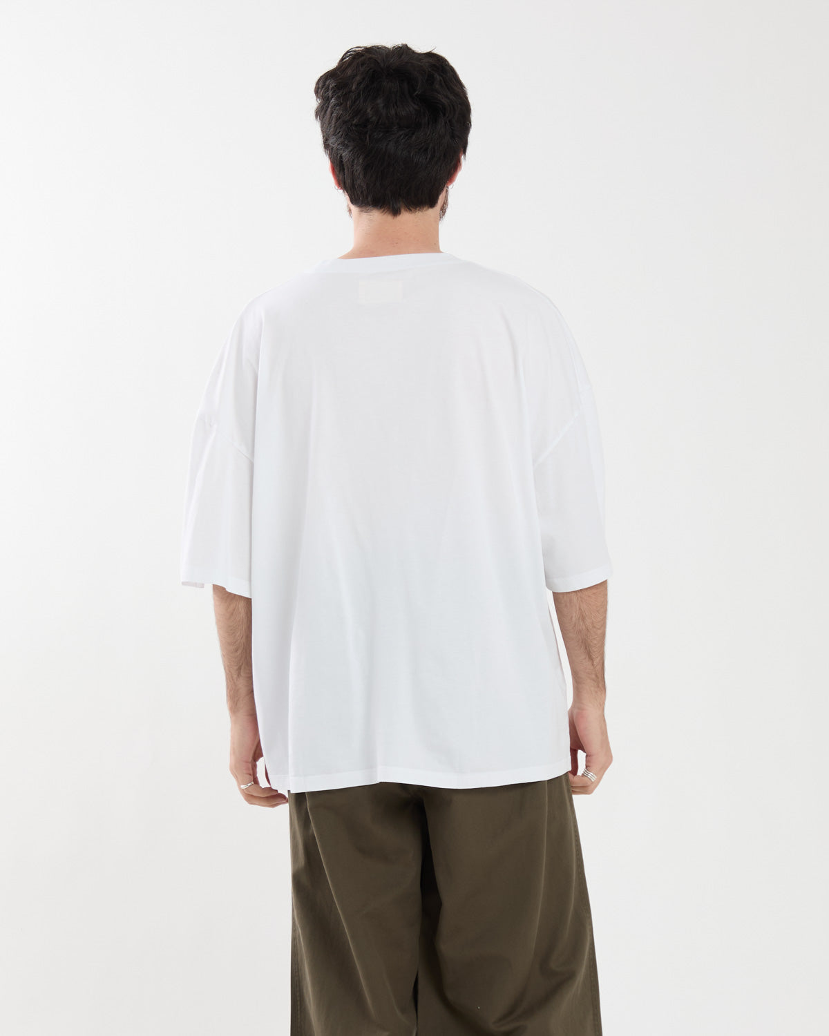 OVERSIZED T-SHIRT