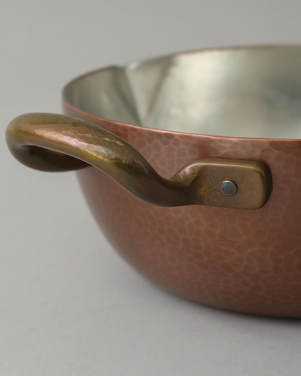 DOUBLE-HANDED COPPER POT 21CM WITH SPOUT GOLD