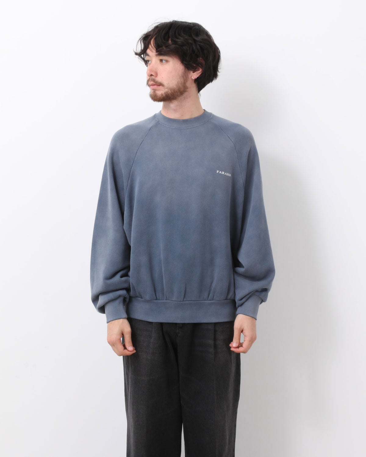 VINTAGE CREWNECK SWEATSHIRT