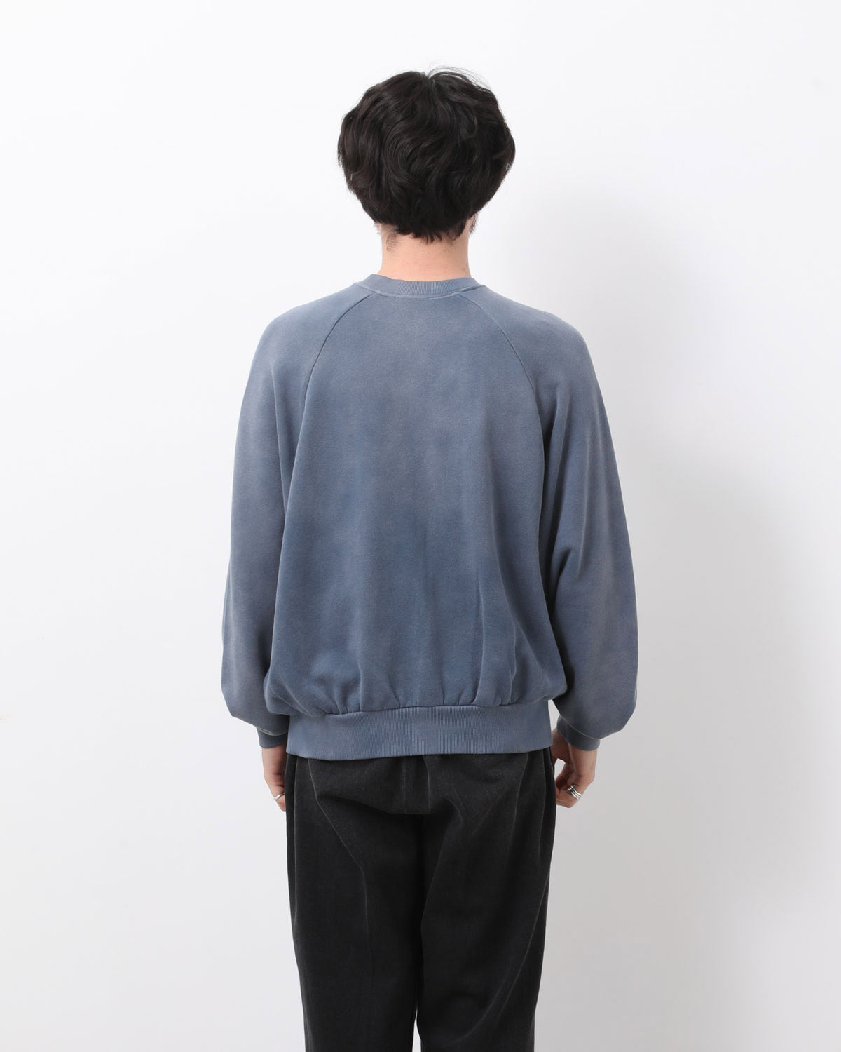 VINTAGE CREWNECK SWEATSHIRT