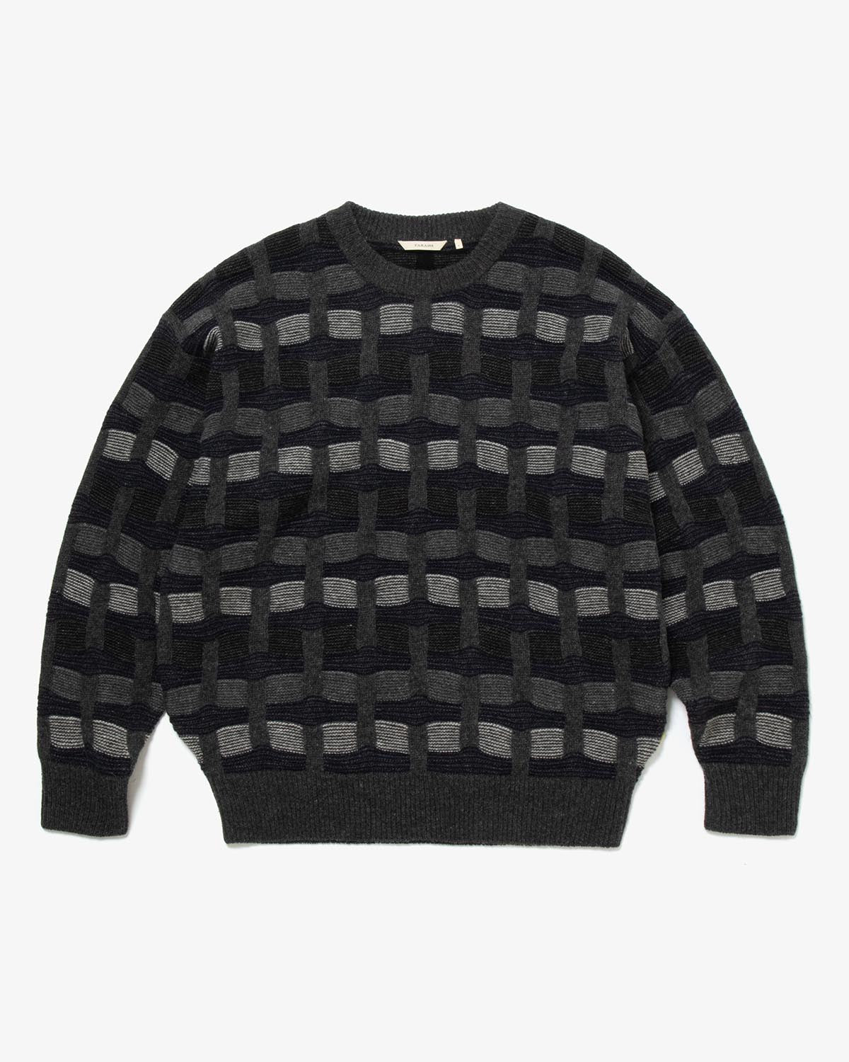 3D JAQUARD MIDDLE GAUGE CREWNECK SWEATER