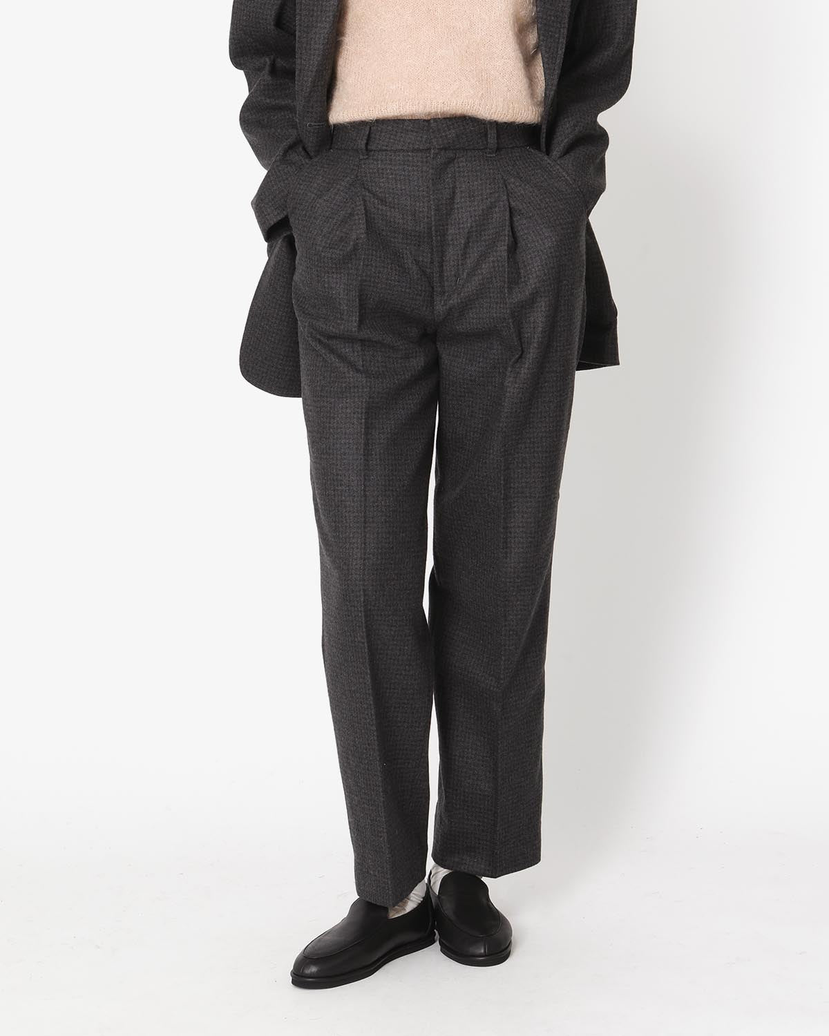 ONE TUCK SIDE ADJUSTABLE PANTS (WOMEN'S)