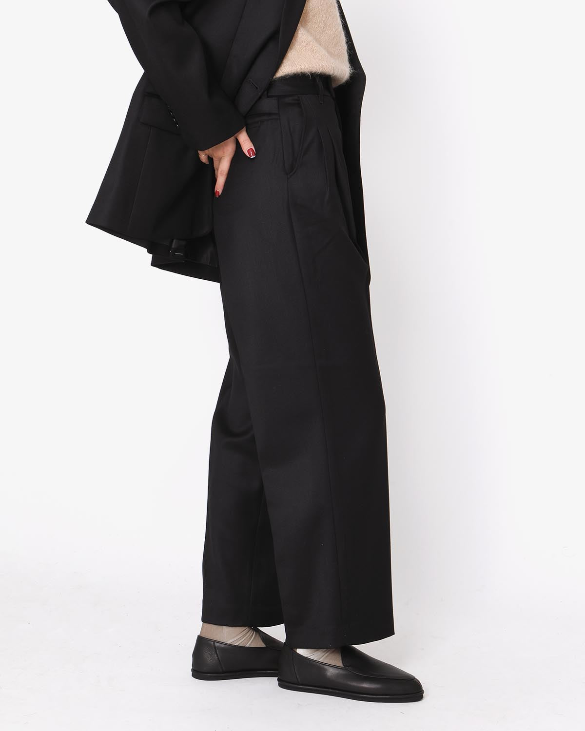TWO TUCK WIDE TAPERED PANTS (WOMEN'S)