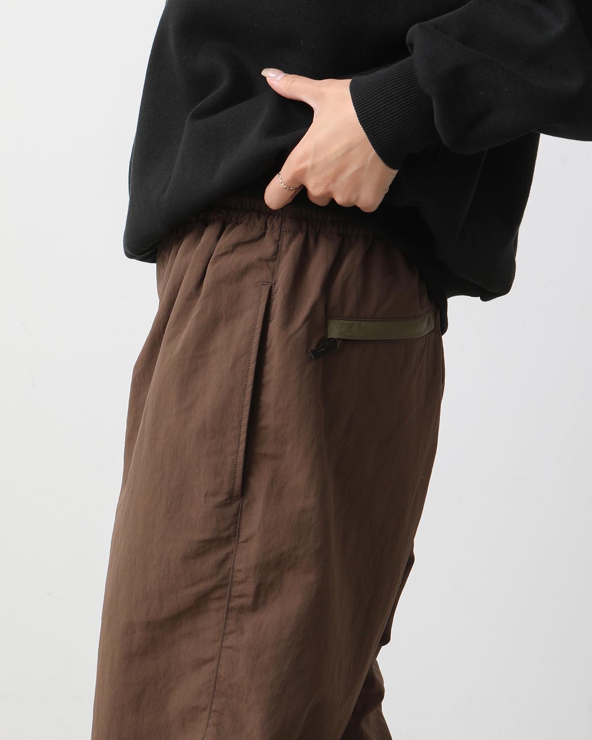 NYLON SWITCHING JOGGER PANTS (WOMEN'S)