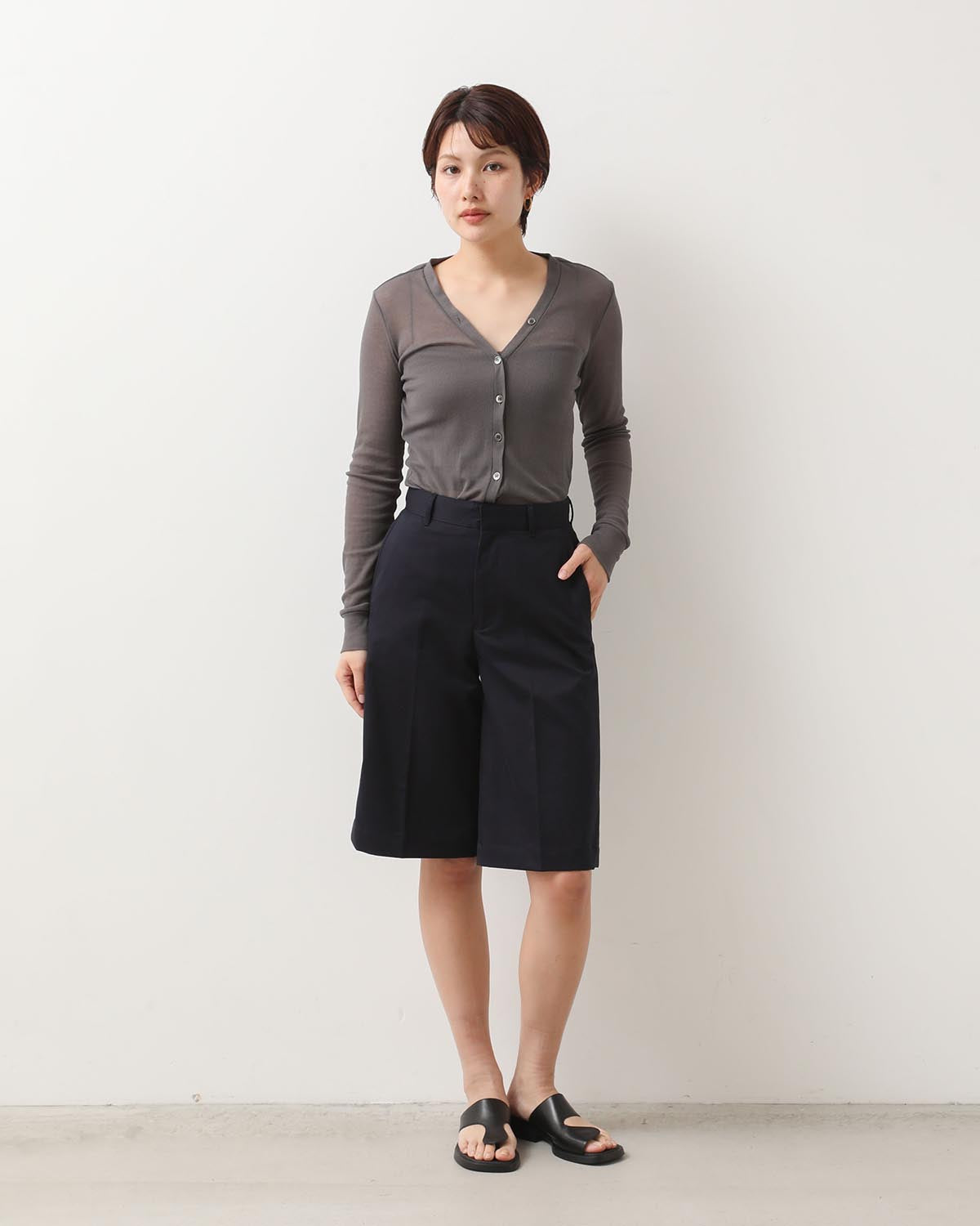 NO TUCK WIDE SHORTS (WOMEN'S)