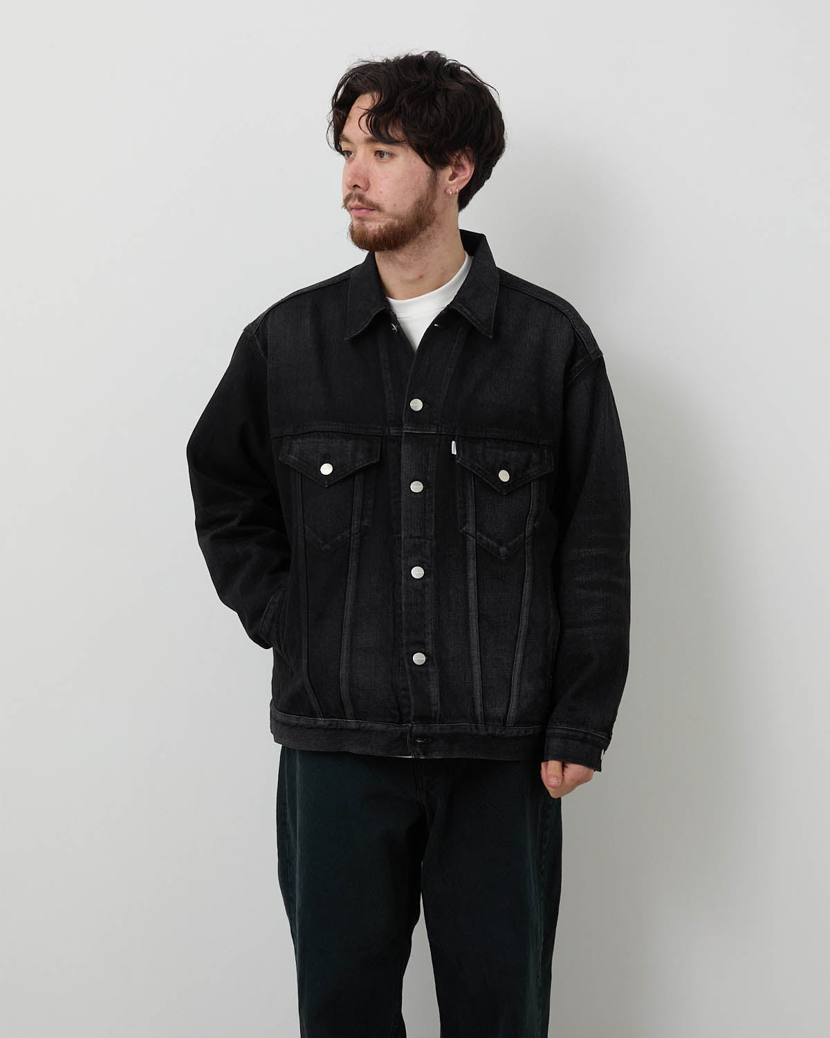 SELVAGE DENIM TRUCKER JACKET