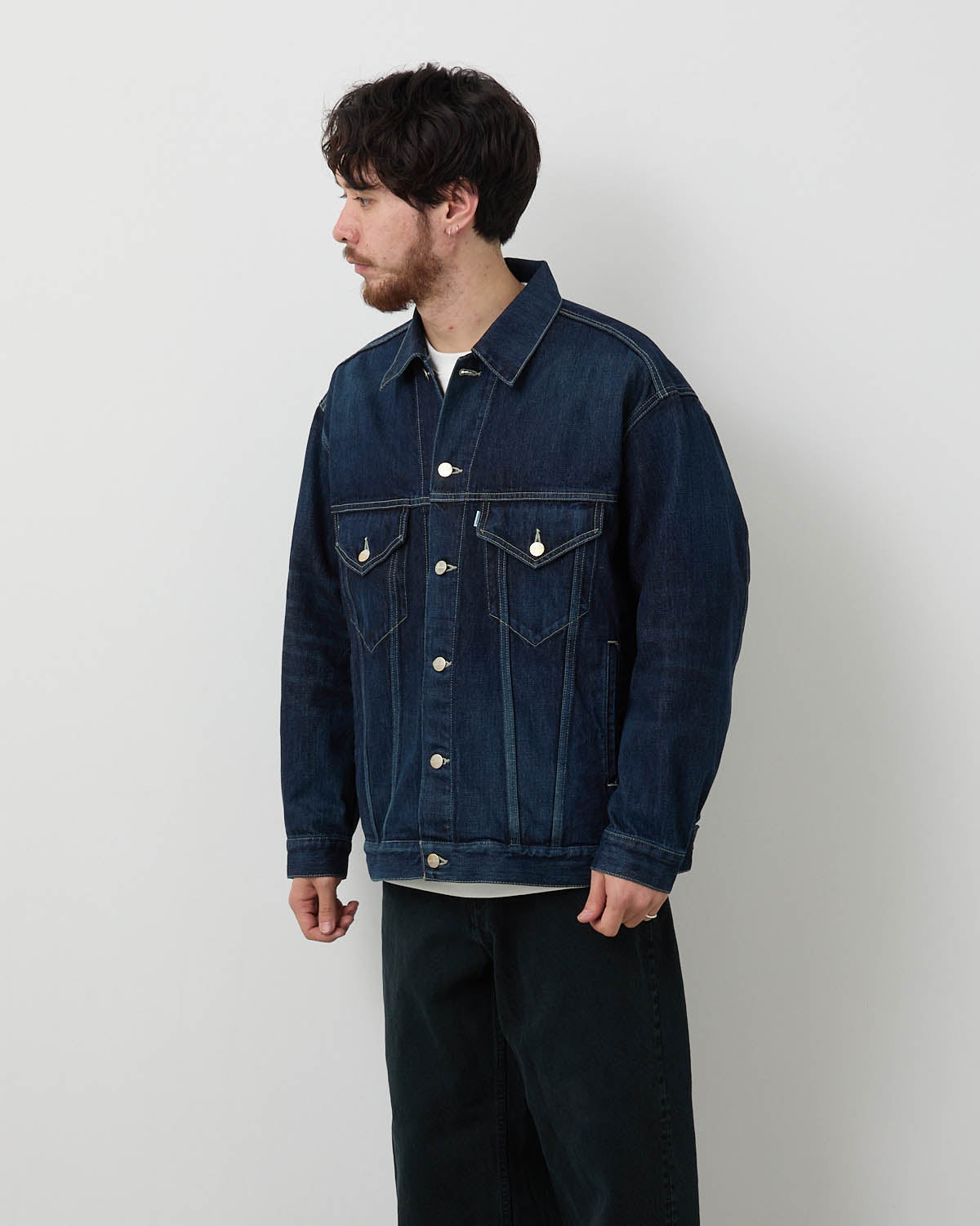 SELVAGE DENIM TRUCKER JACKET
