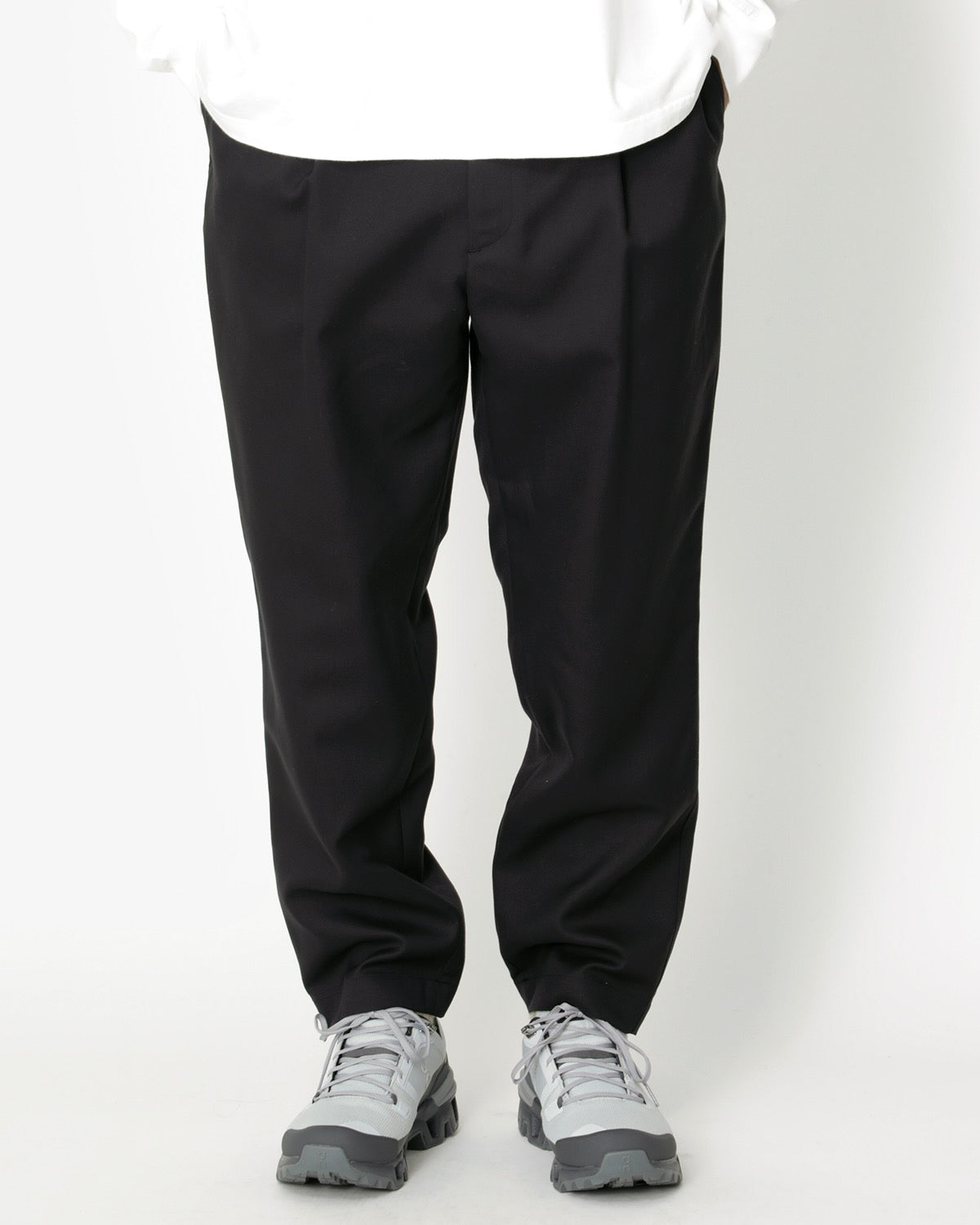 SUVIN DOUBLE WEAVE TAPERED TROUSERS