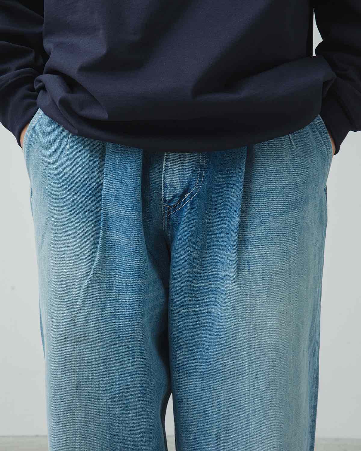 SELVAGE DENIM TWO TUCK TAPERED PANTS