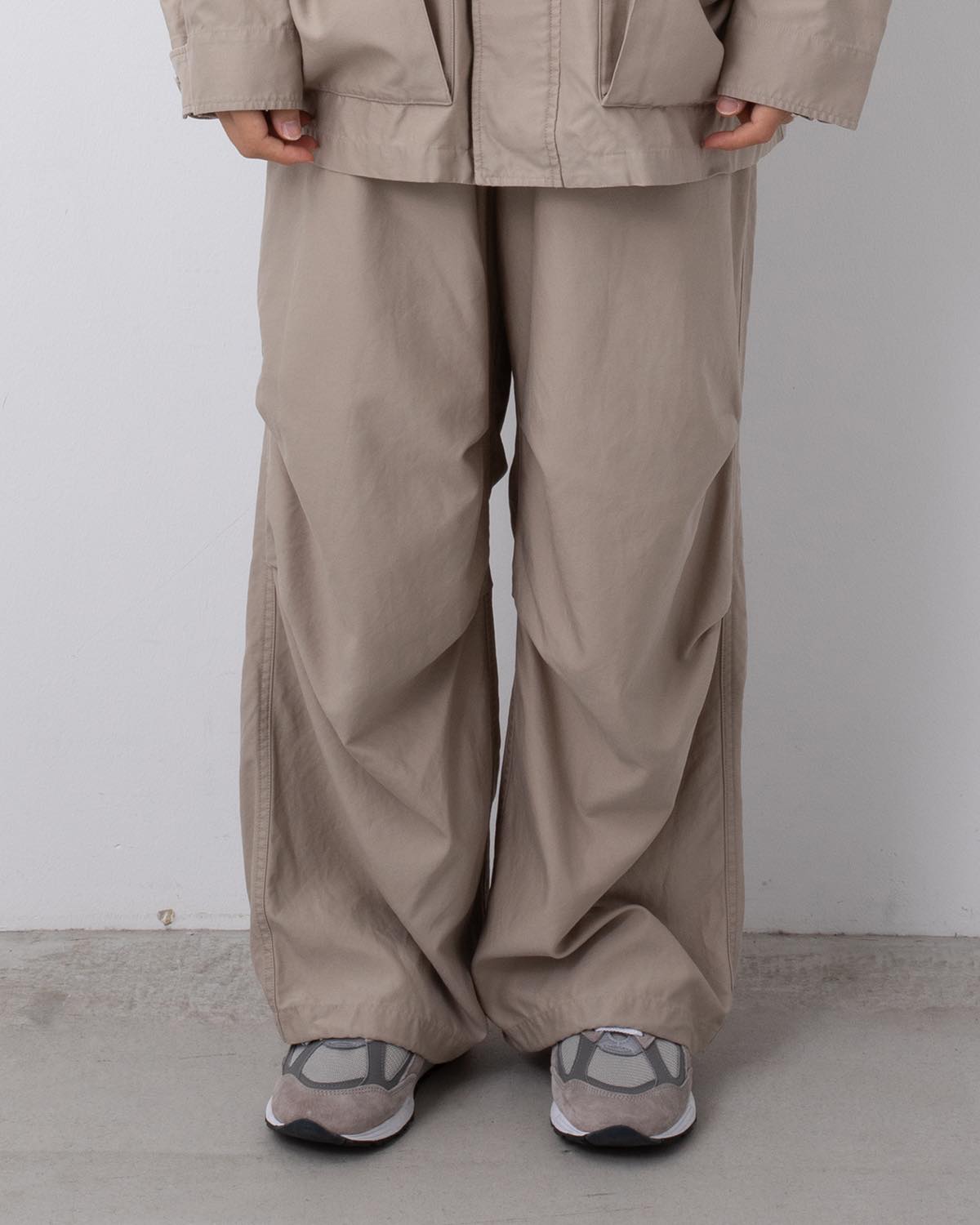 COTTON CUPRO BACK SATIN MILITARY PANTS