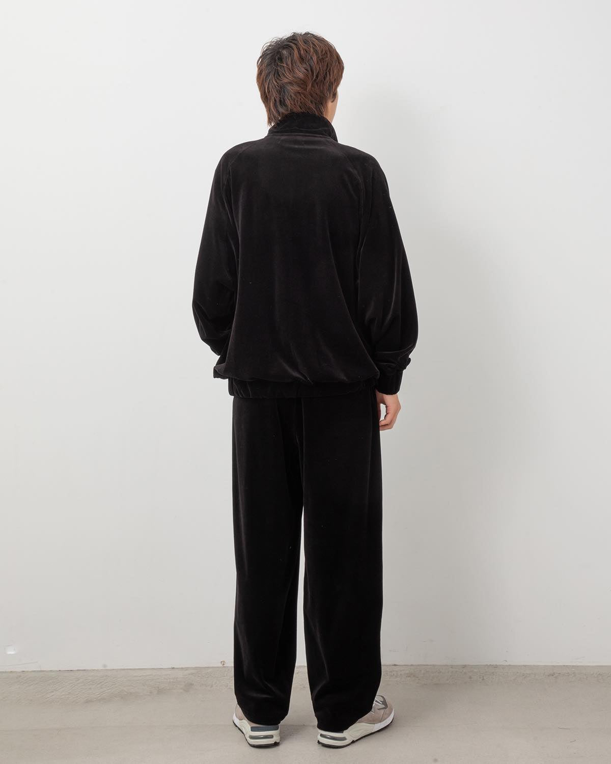 COMPACT VELOUR EASY PANTS