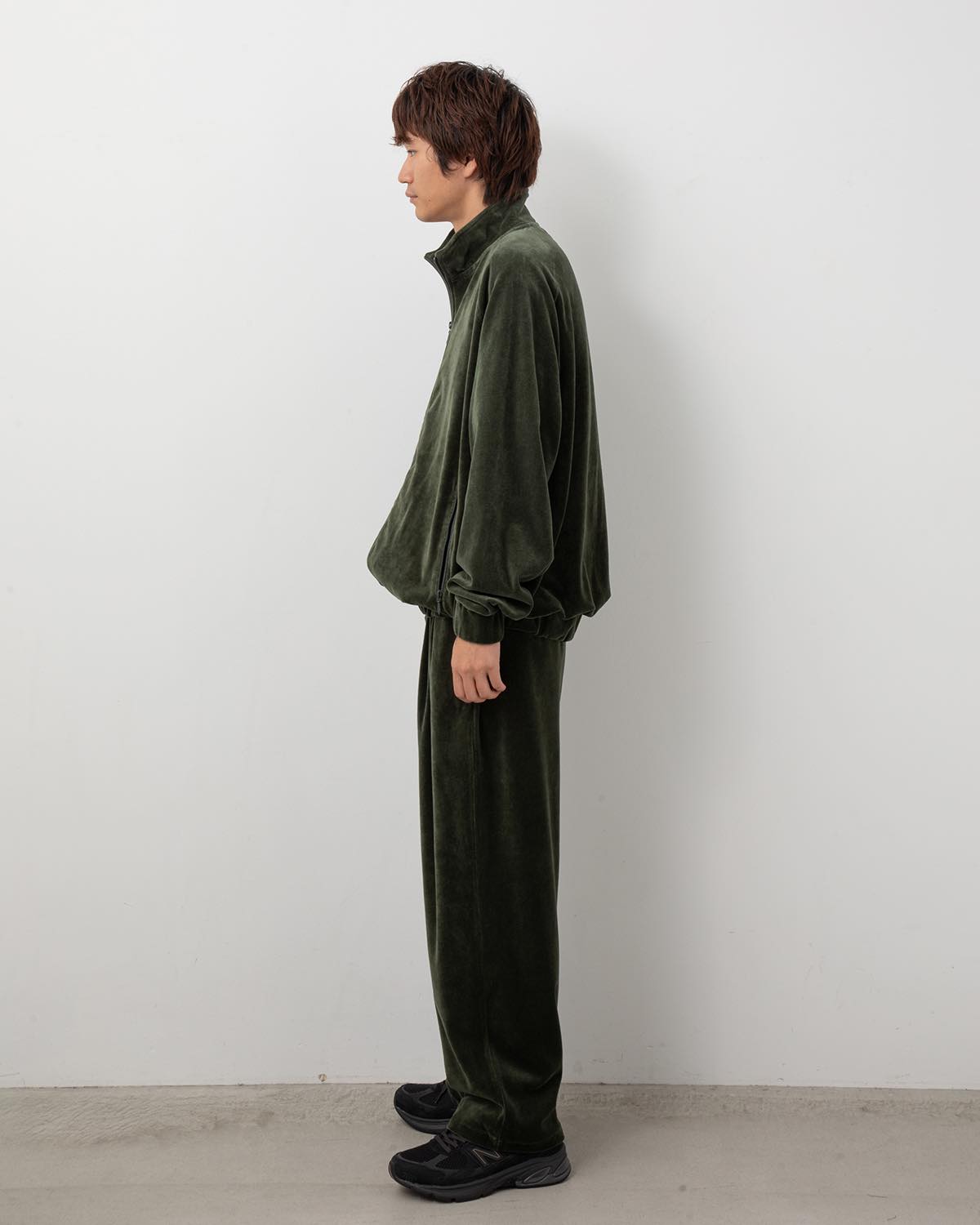 COMPACT VELOUR EASY PANTS