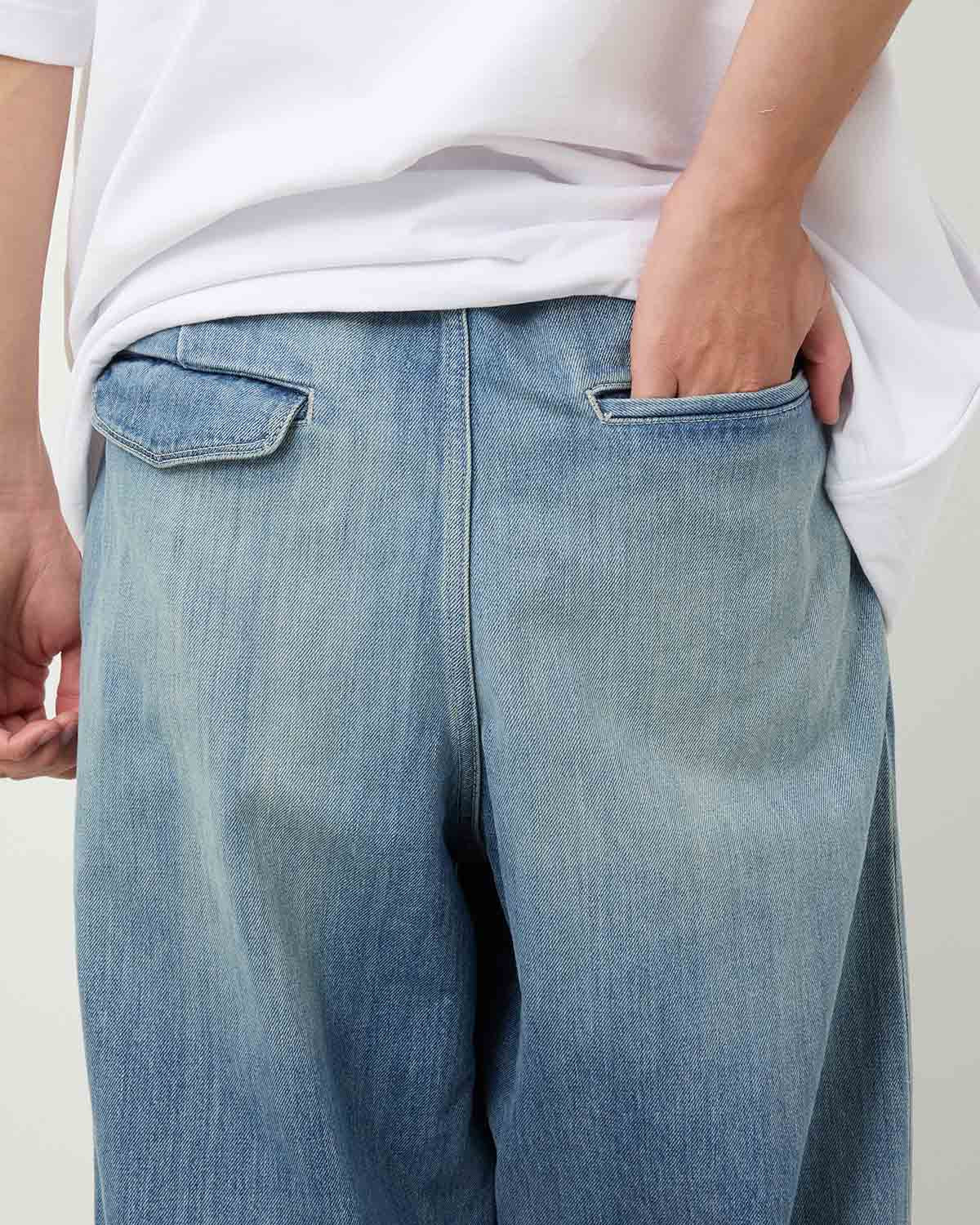 SELVAGE DENIM TWO TUCK TAPERED PANTS