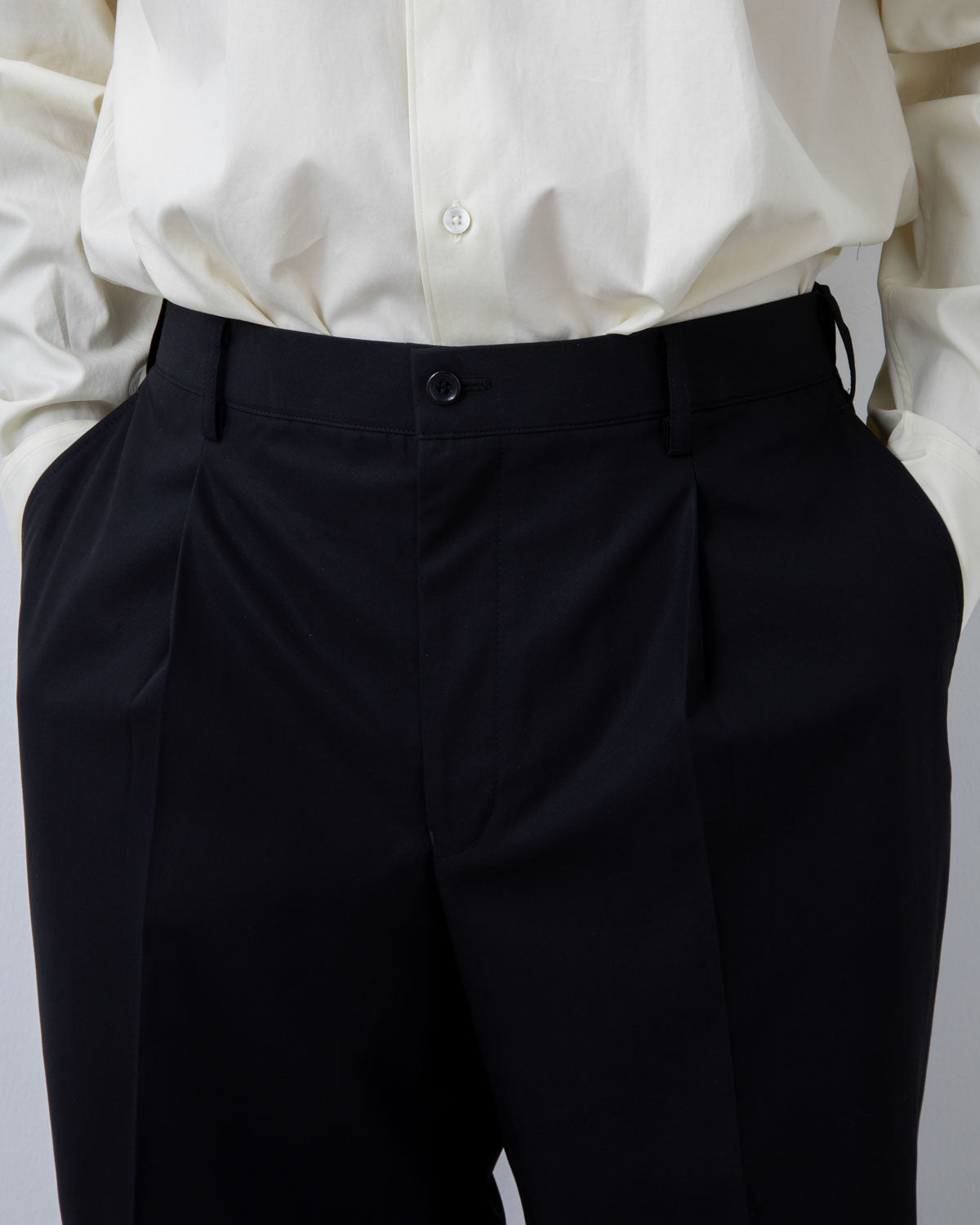 WOOLY COTTON TWILL WIDE TAPERED SLACKS