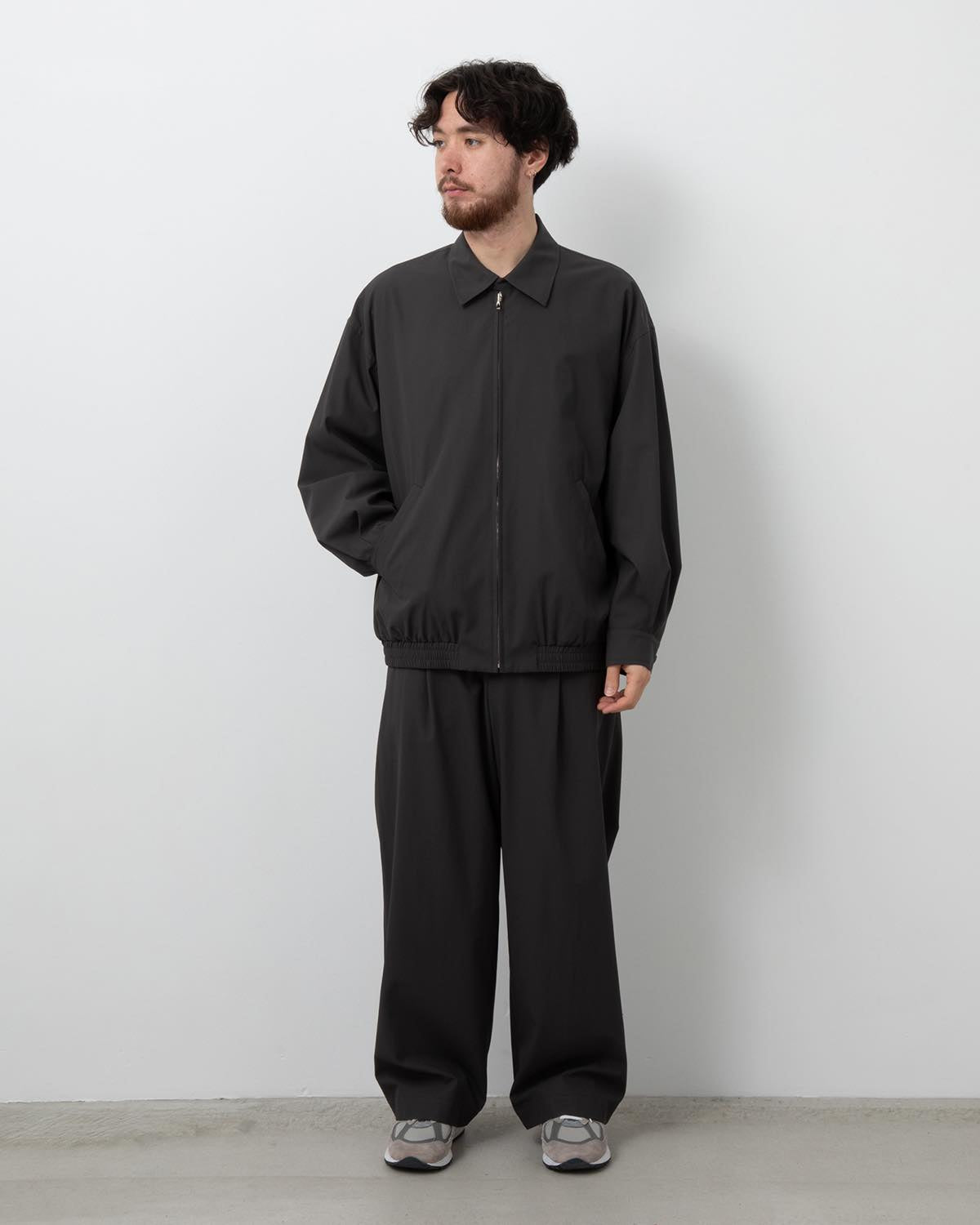 BRUSHED COTTON GABARDINE WIDE STRAIGHT PANTS