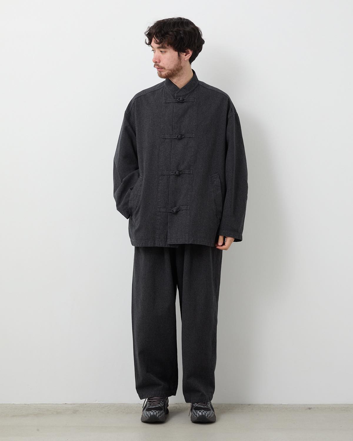 SULFUR DYED GABARDINE TWO TUCK EASY PANTS