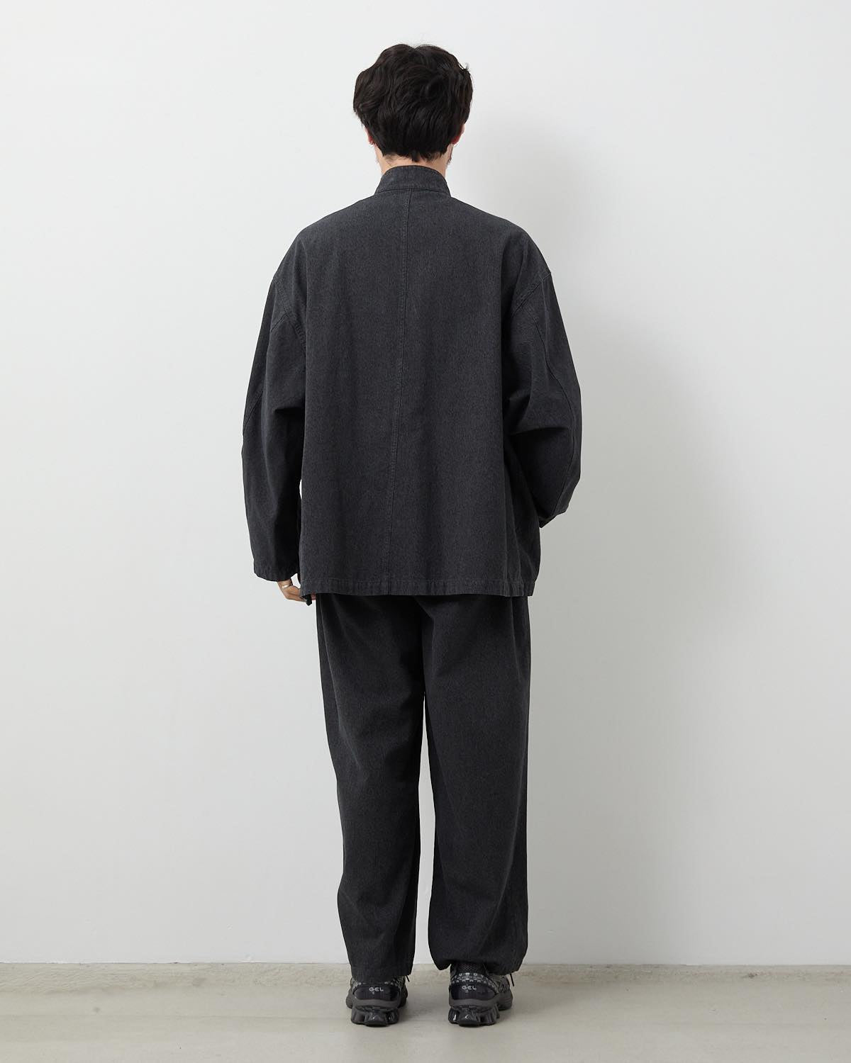 SULFUR DYED GABARDINE TWO TUCK EASY PANTS