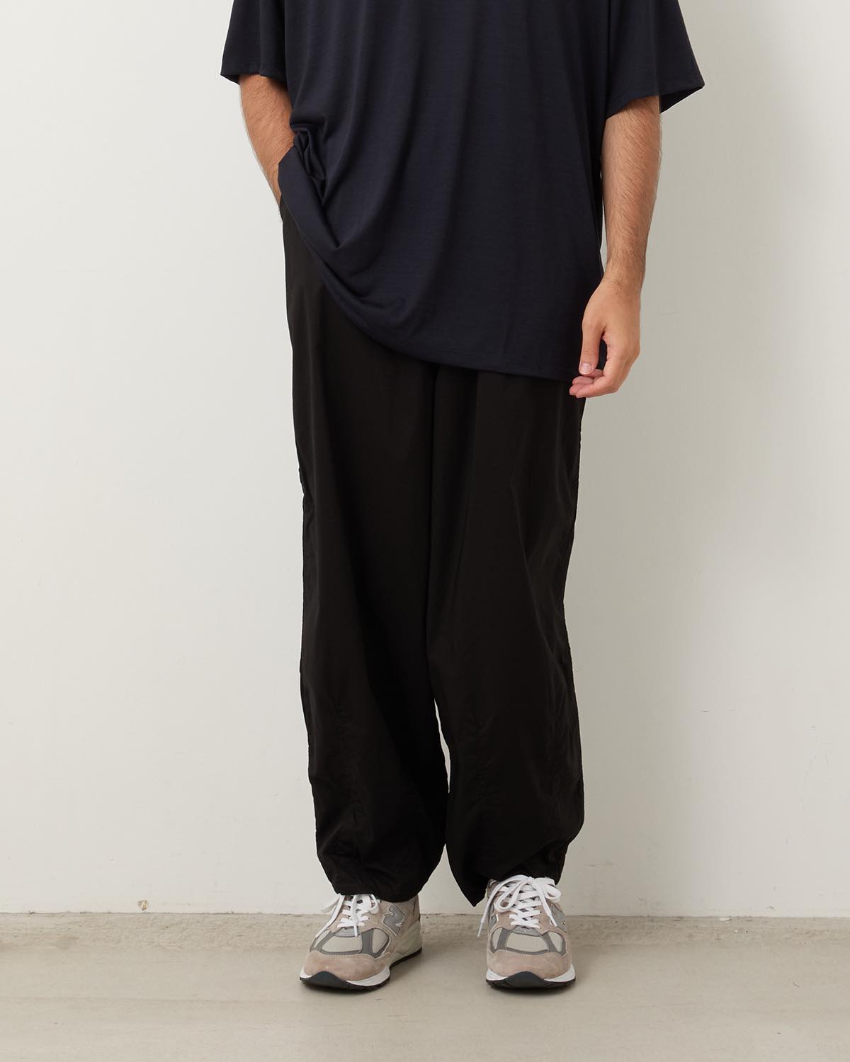 GARMENT DYED TYPEWRITER PARACHUTE PANTS