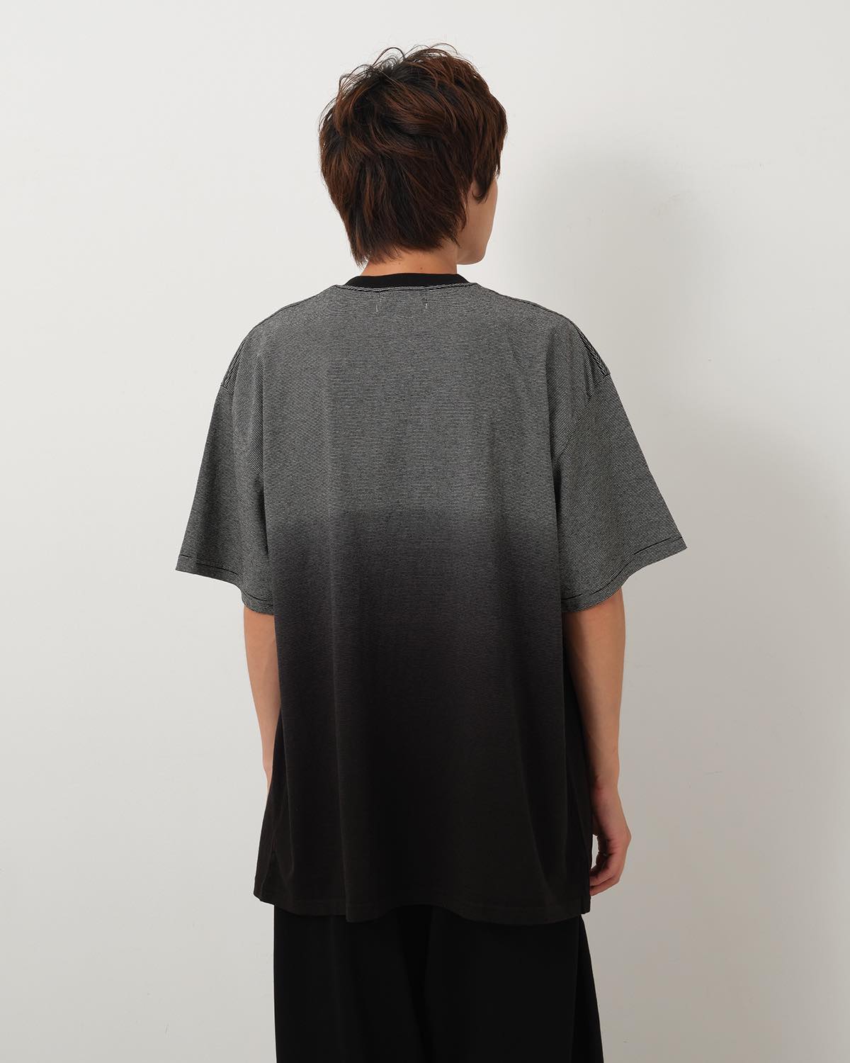 GRADIENT BORDER S/S TEE