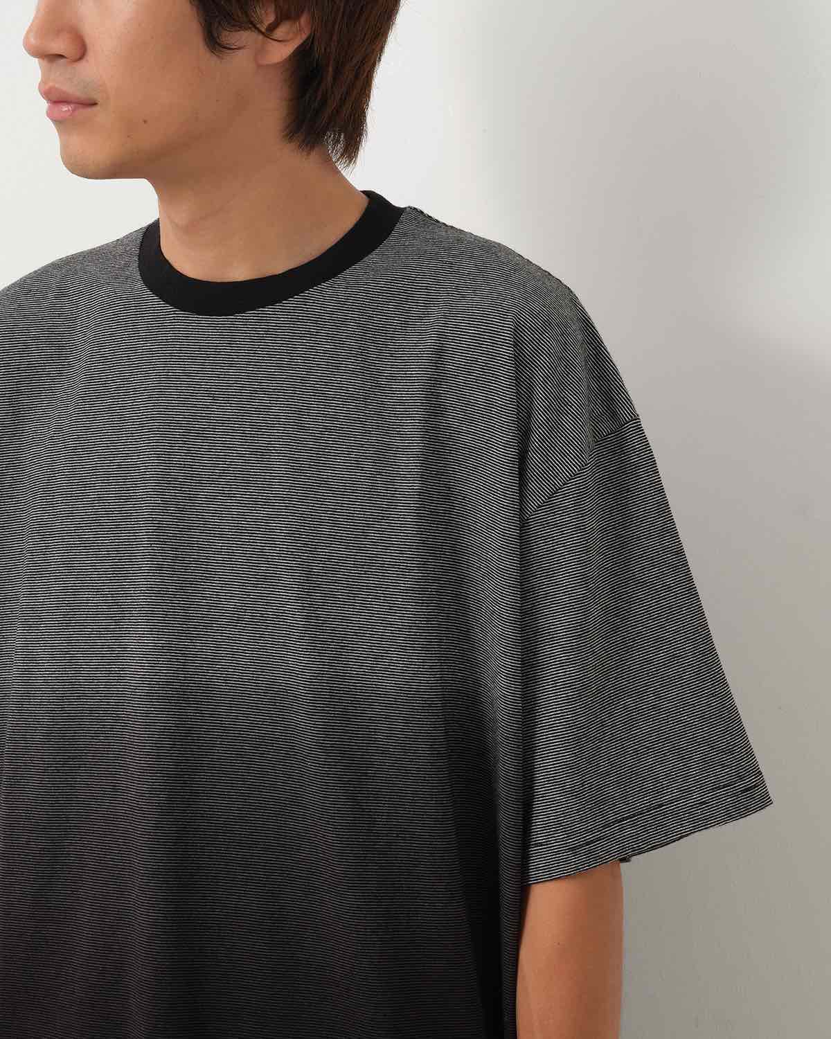 GRADIENT BORDER S/S TEE