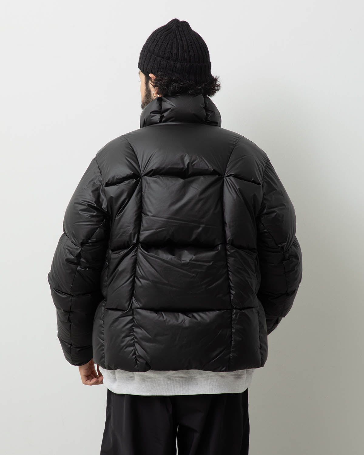 THREE-DIMENSIONAL DOWN JACKET